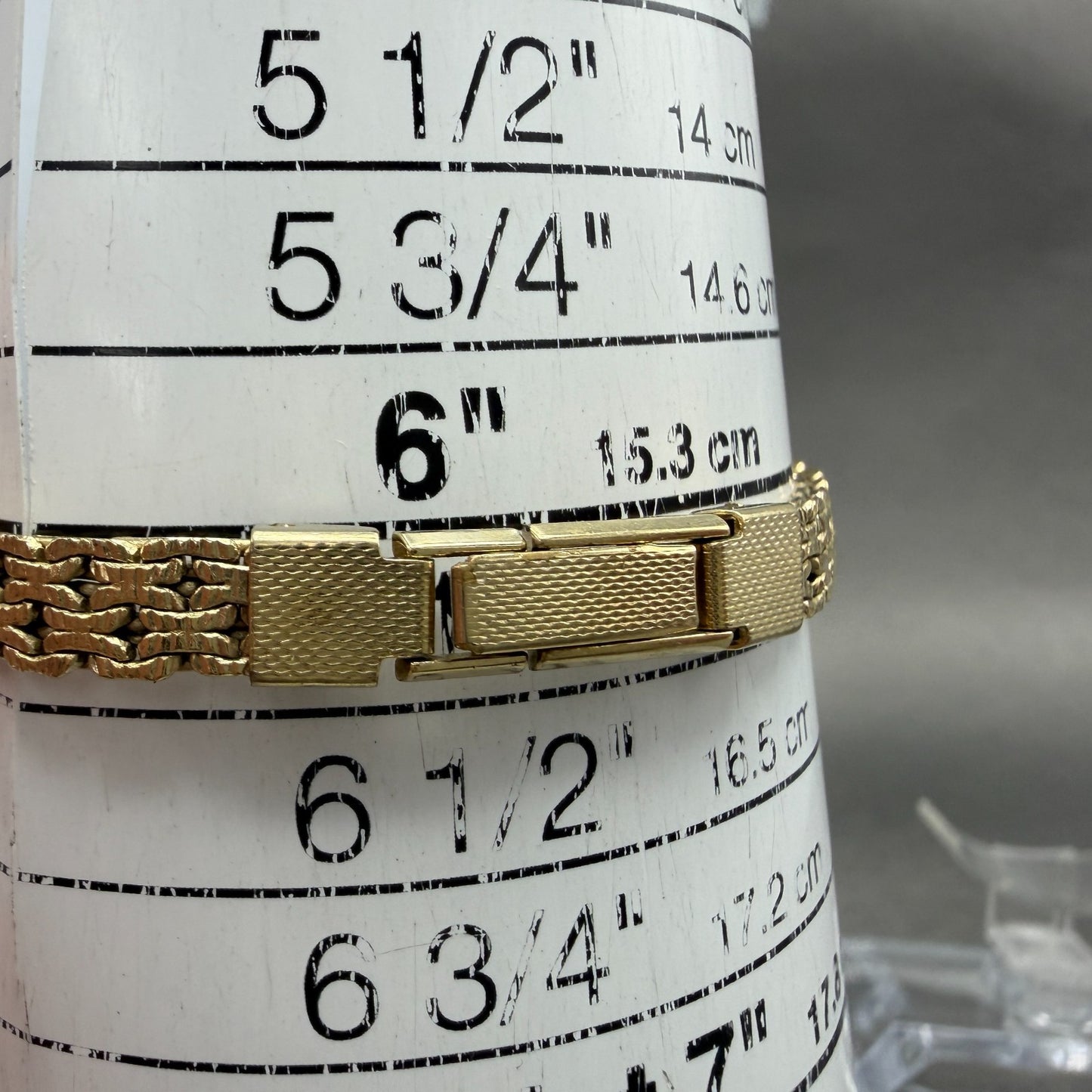Gruen Watch Women 16mm Gold Dial Gold Tone Oval Diamond Bezel New battery VTG10