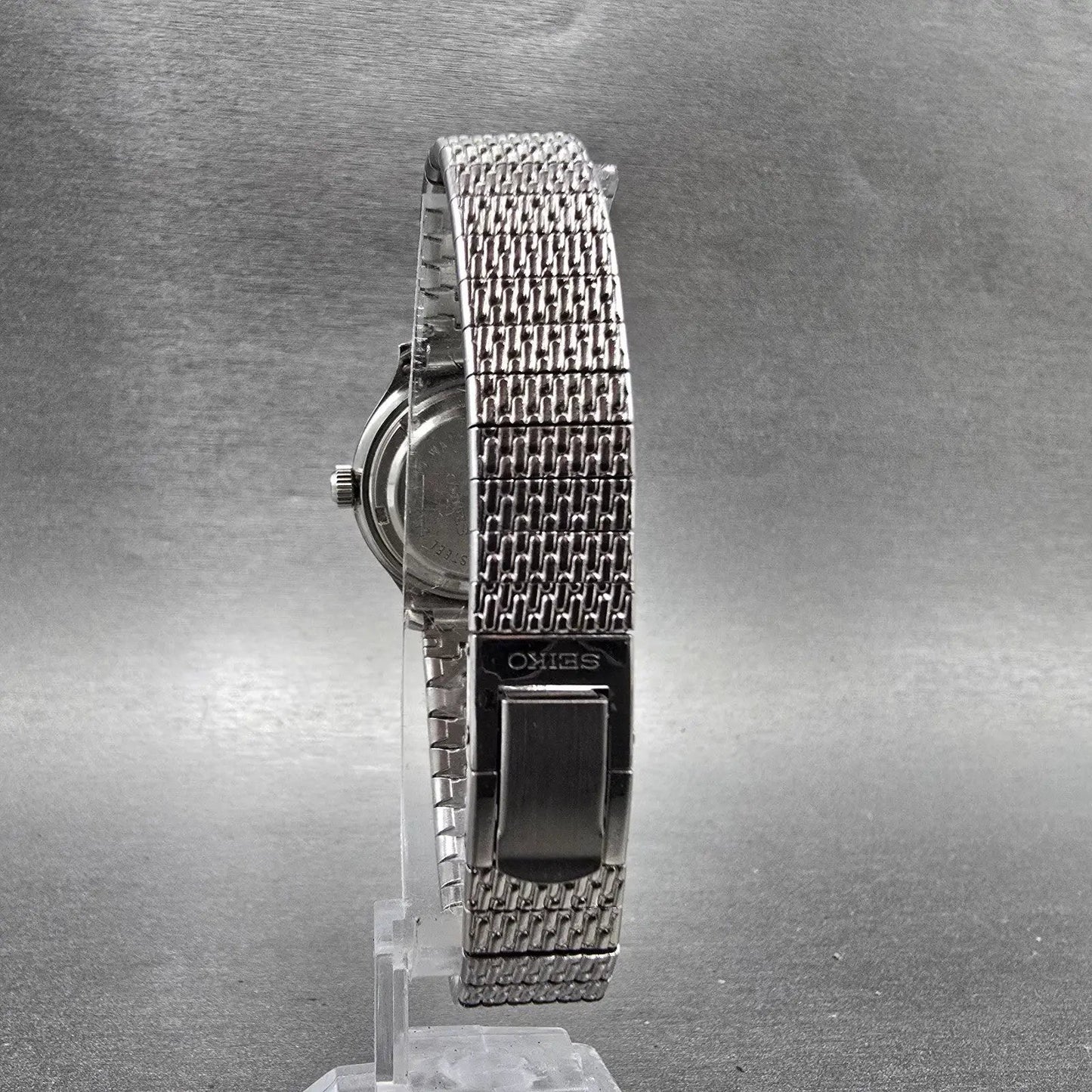 Seiko Automatic Watch Women 27mm Silver dial Silver Tone Date 2517-0460 Runs7
