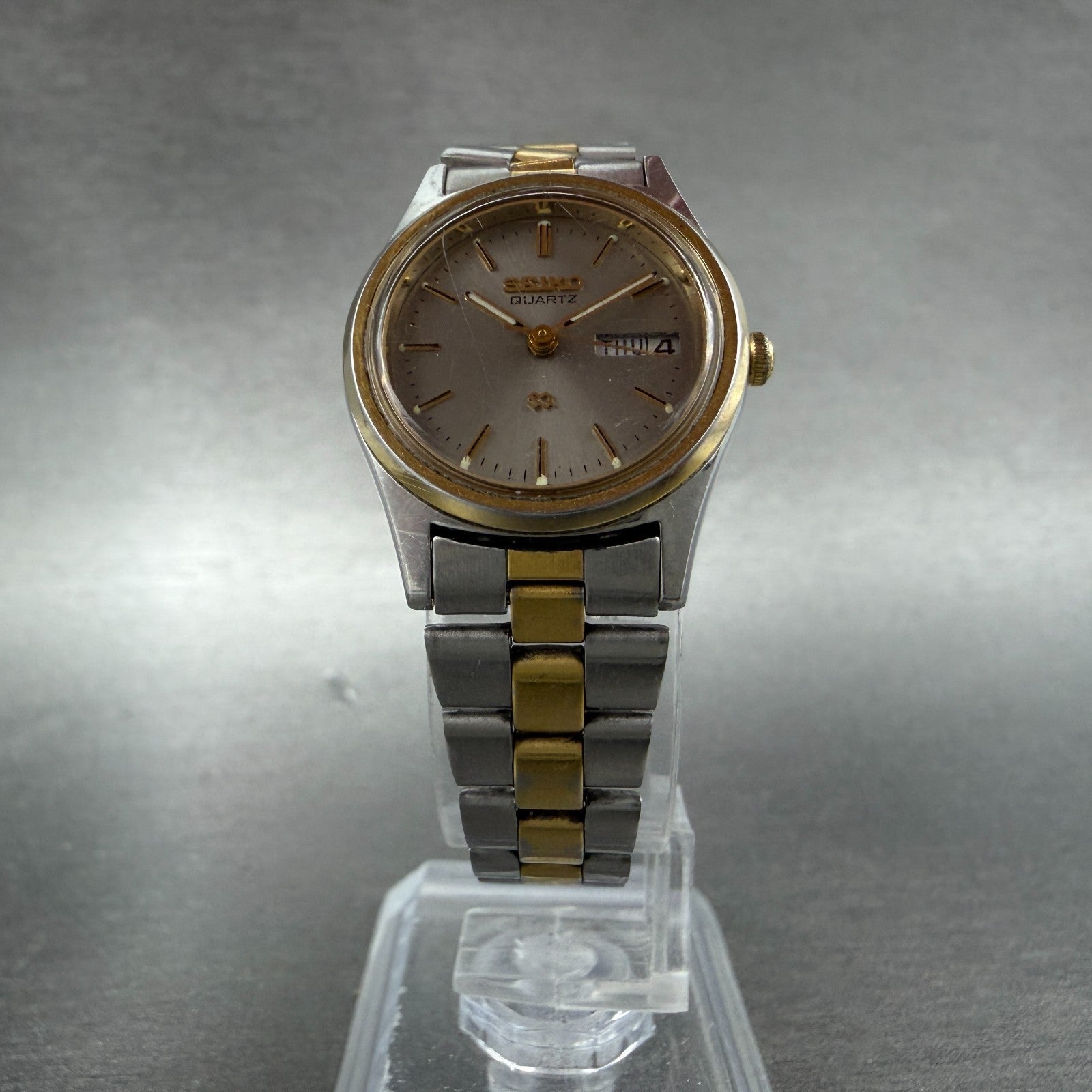 Seiko SQ Watch Women 23mm Silver Dial Two Tone Daydate 3Y03-0A10 New Battery VTG5