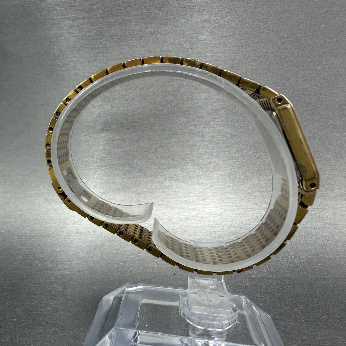Seiko Tank Watch Women 13mm Champagne Dial Gold Tone 2E20-6700 New Battery8