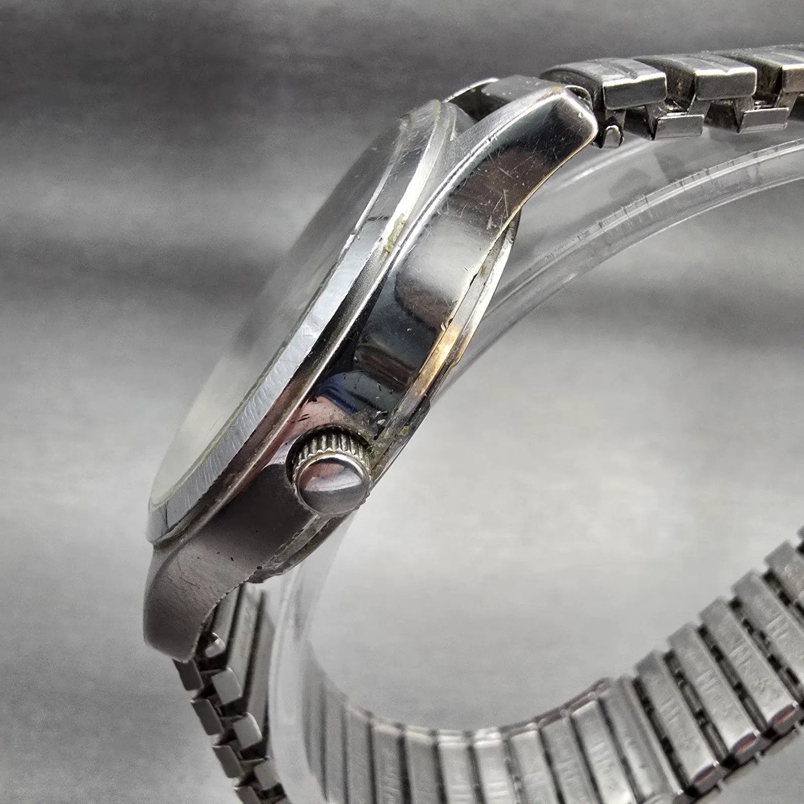 Seiko Pulsar Watch Men 37mm Silver Dial Silver Tone Daydate VX43-X077 New Batt2