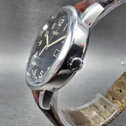 Timex South Street Watch Men 35mm Black Dial Silver Tone Date T2N948 New Battery2