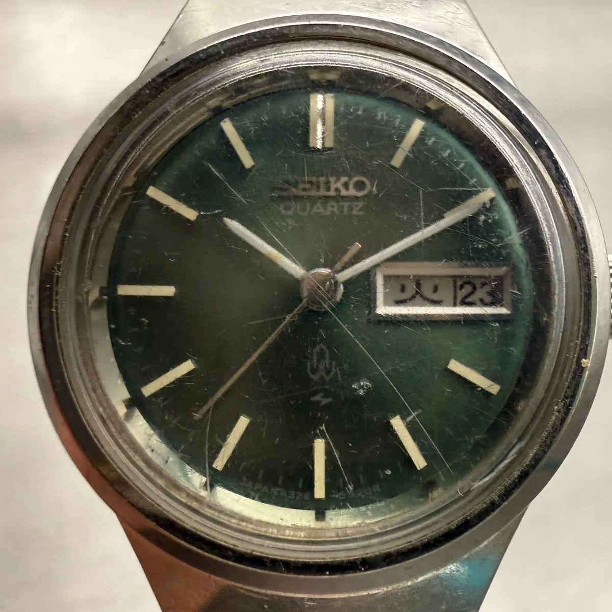 48302302