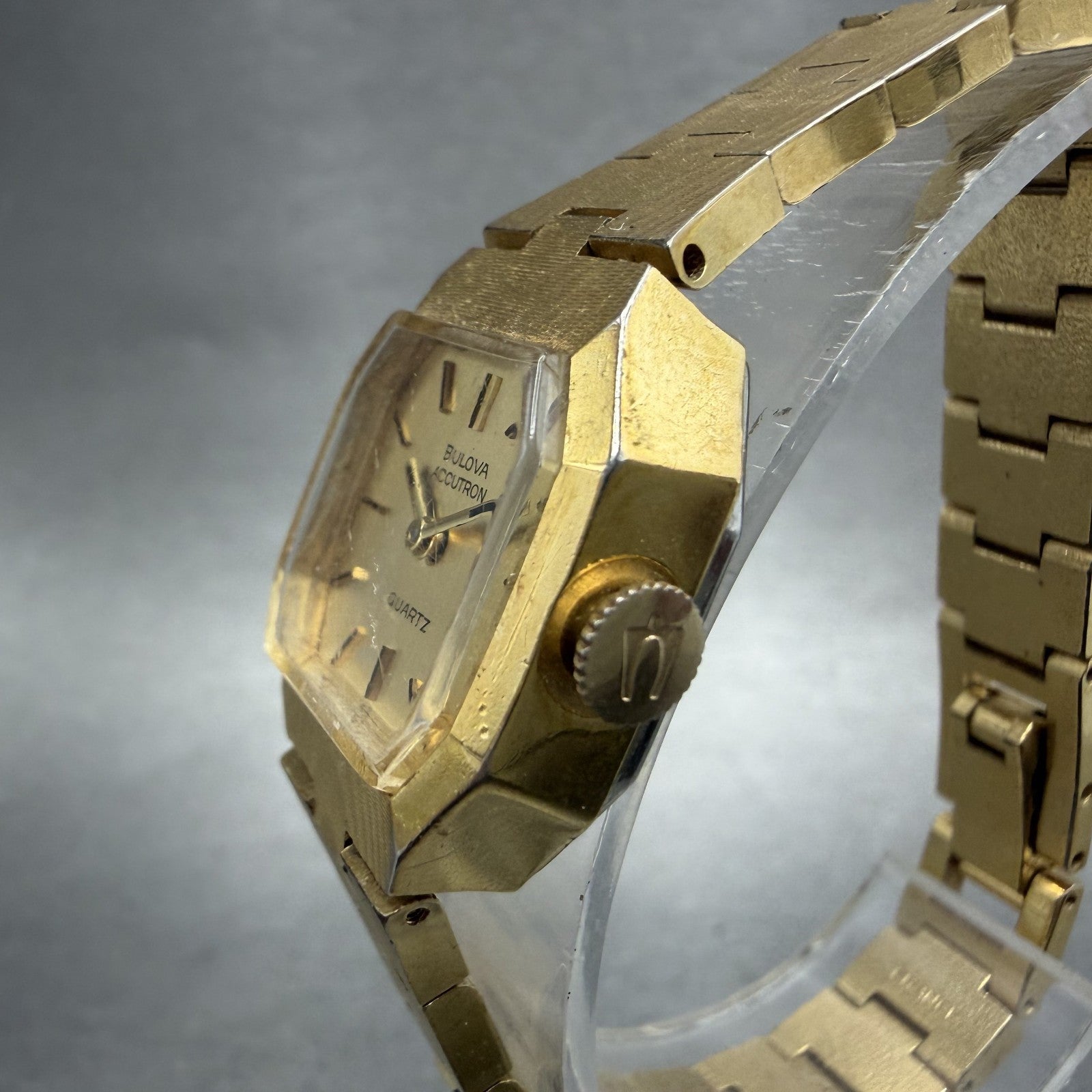 Bulova Accutron Watch Women 20mm Gold Dial Gold Tone Octagon PARTS VTG3