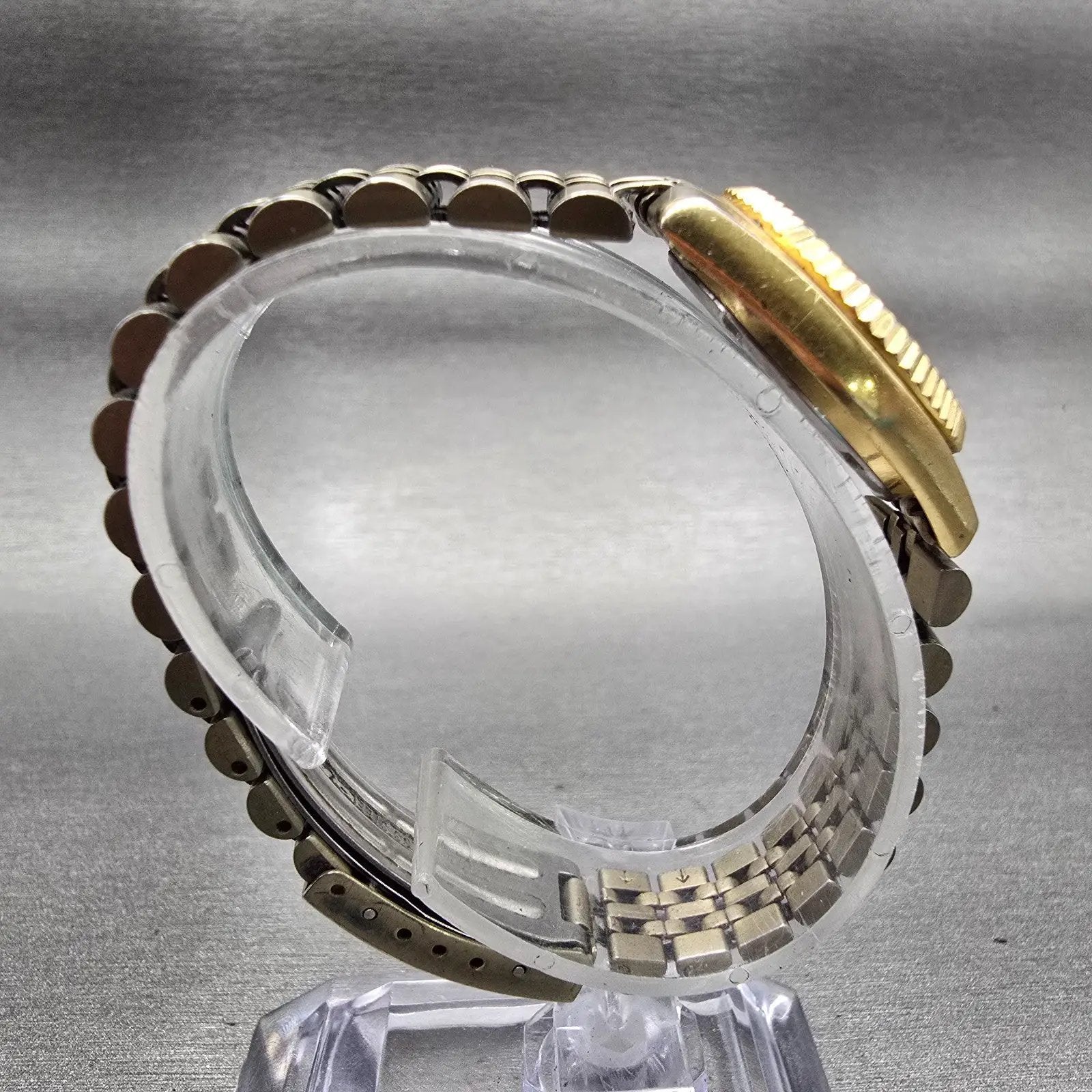 Seiko Watch Women 24mm Gold Dial Gold Tone Daydate Round 7N83-0049 New Battery8