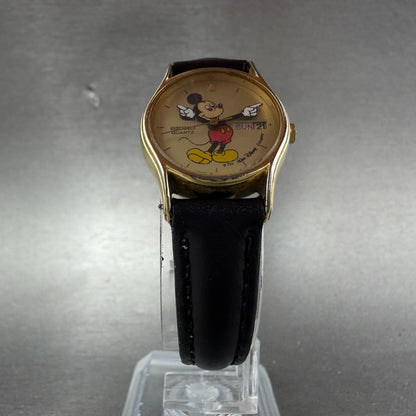 Seiko Mickey Watch Women 22mm Champagne Dial Gold Tone Daydate 3Y03-0049 New Bat5