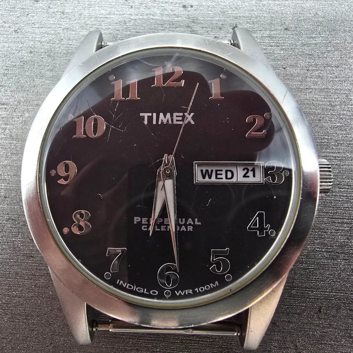 Timex Prepetual Calendar Watch Men 37mm Gray Dial Silver Tone Daydate PARTS2