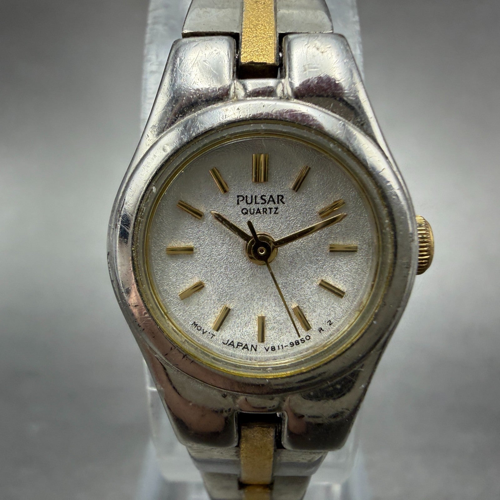 Seiko Pulsar Watch Women 17mm Silver Dial Two Tone Round V811-2280 New Battery1