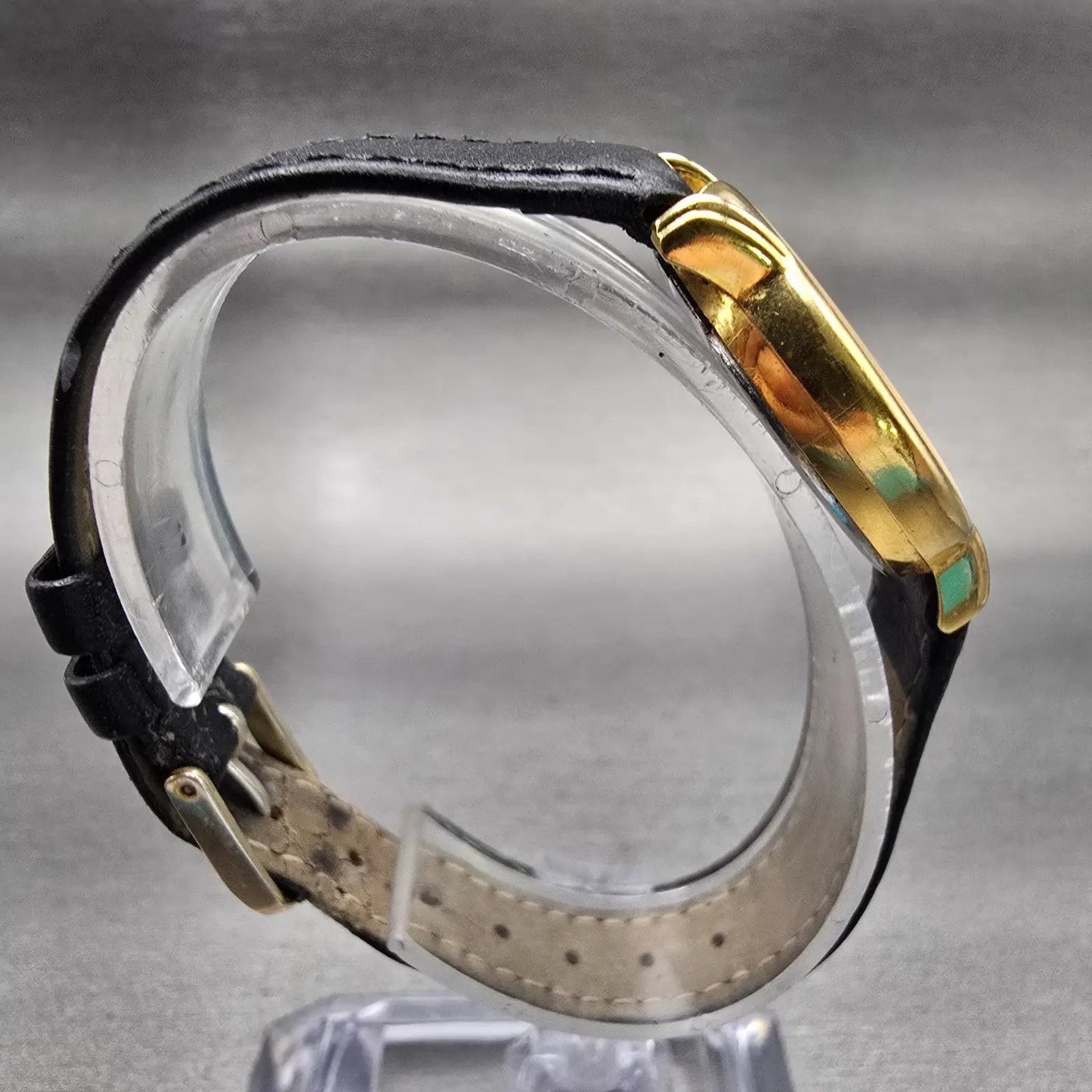Bulova Watch Women 26mm White Dial Gold Tone Date Round New Battery 97M13 VTG8