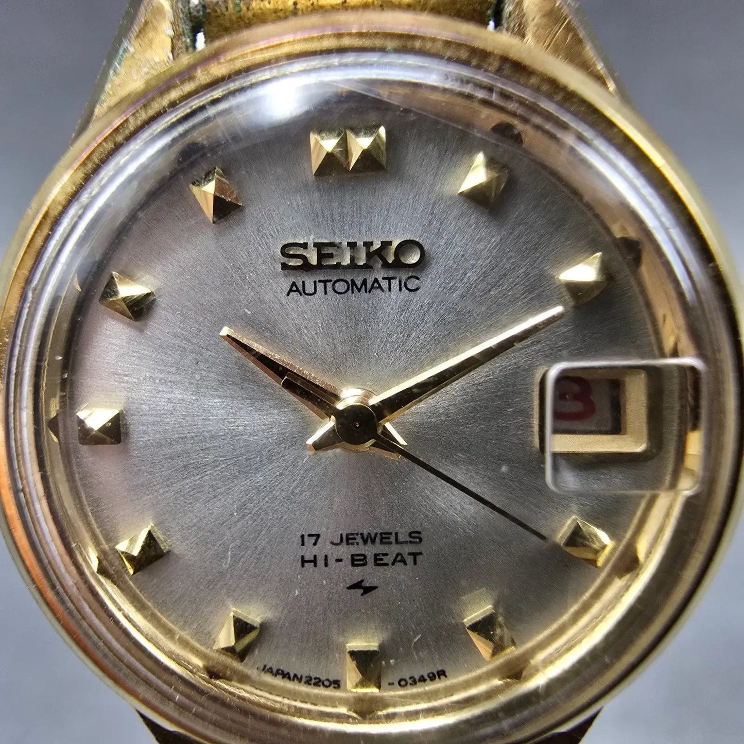 Seiko Automatic Watch Women 23mm Silver Dial Gold Tone Date 2205-0259 Runs1