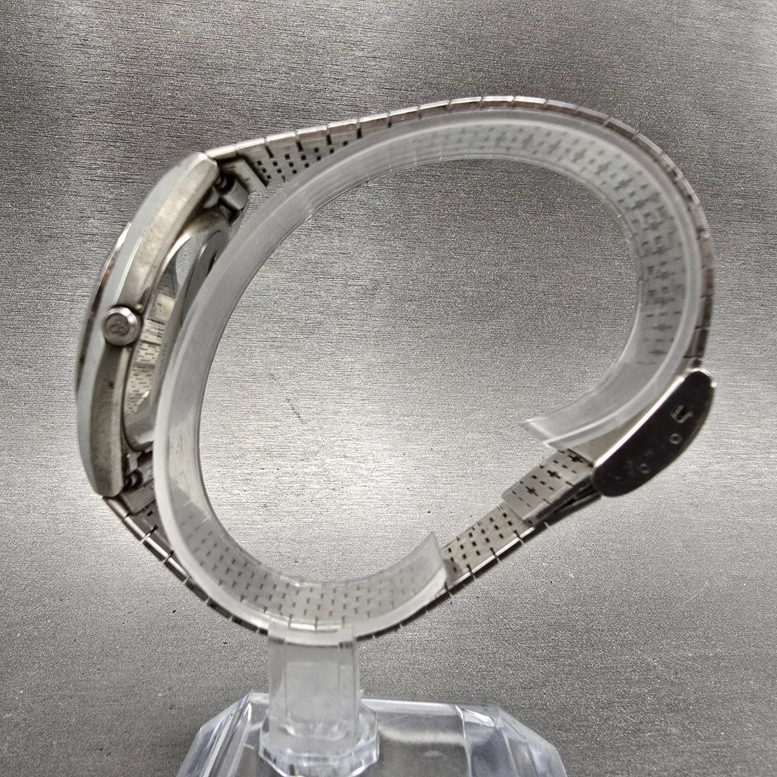 Seiko King Quartz Watch Men 37mm Silver Dial Silver Tone Daydate 5856-8001 PARTS11