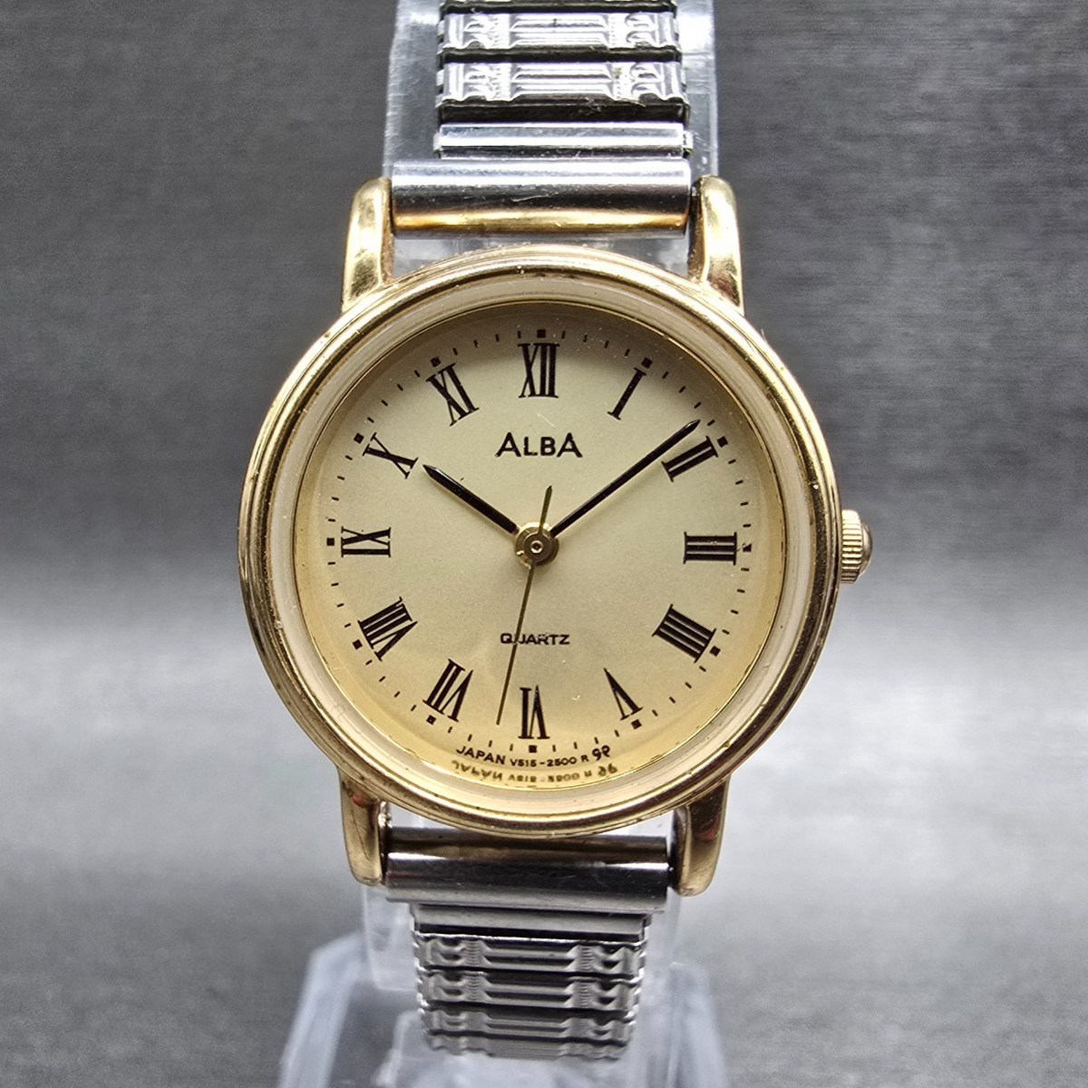 Seiko Alba Watch Women 24mm Champagne Dial Gold Tone Round V515-6300 New Battery0