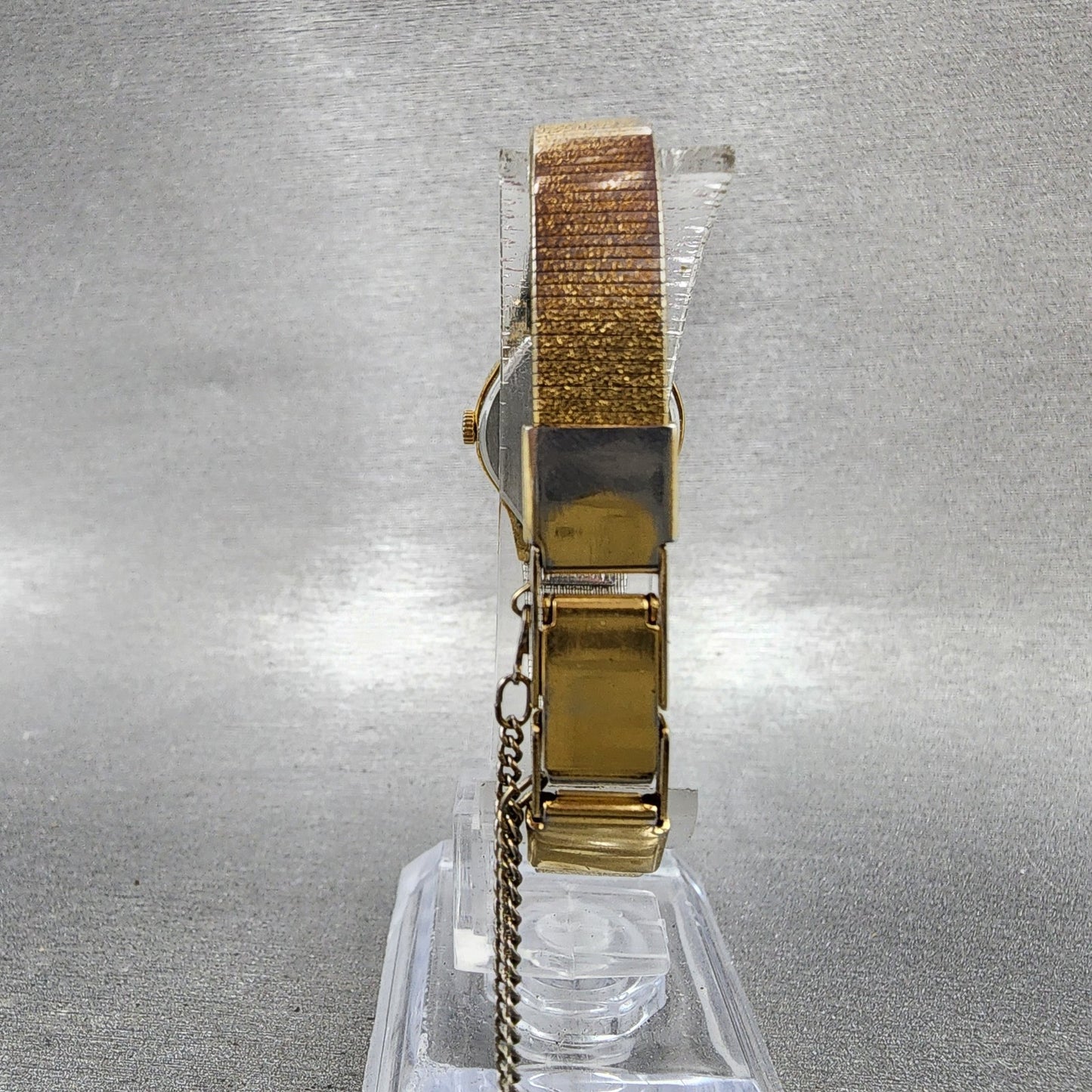 Seiko Watch Women 20mm Black Dial Gold Tone Round 8y210029 New Battery7