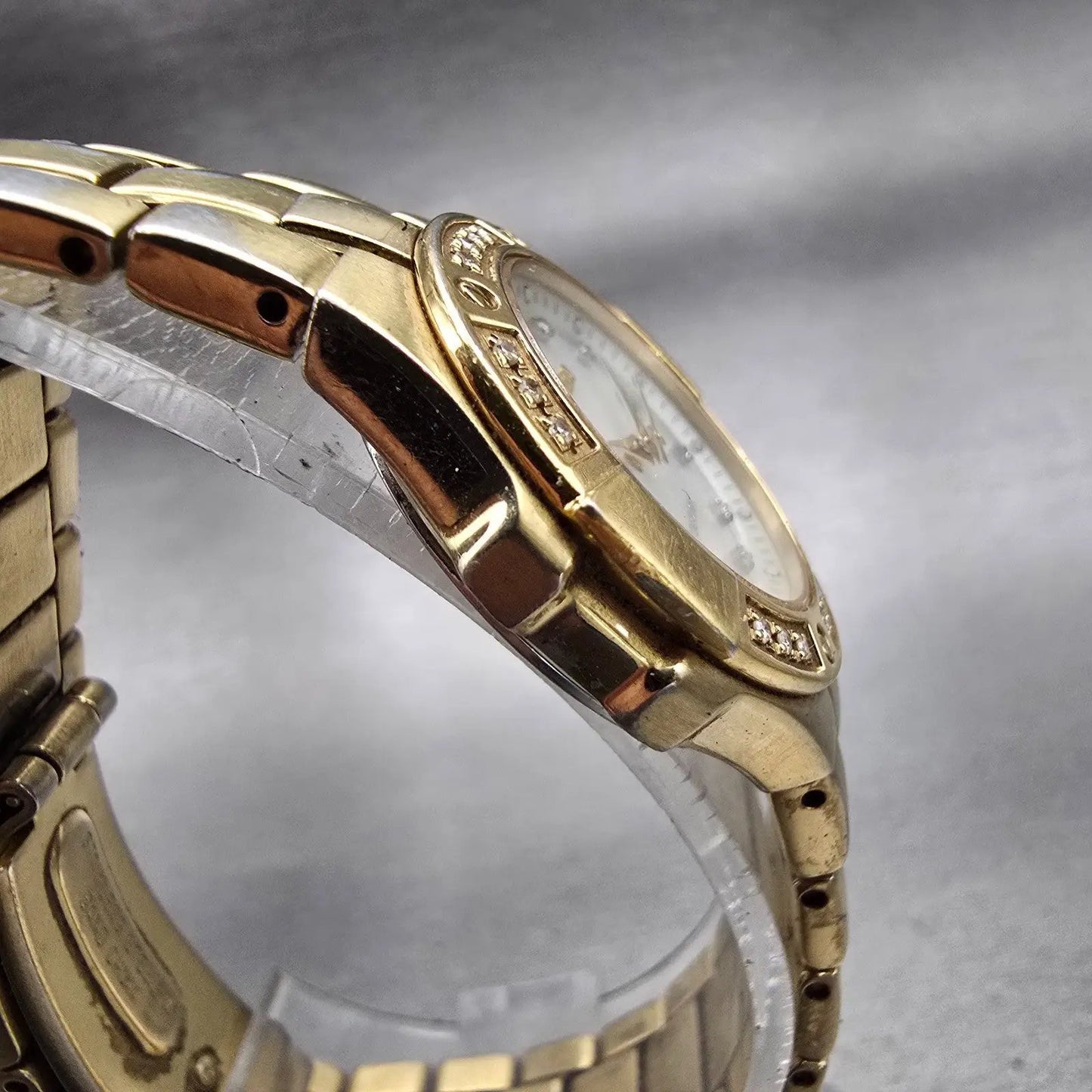 Seiko Coutura Watch Women 26mm MOP Dial Gold Tone Diamonds 7N82-0CG0 New Battery3