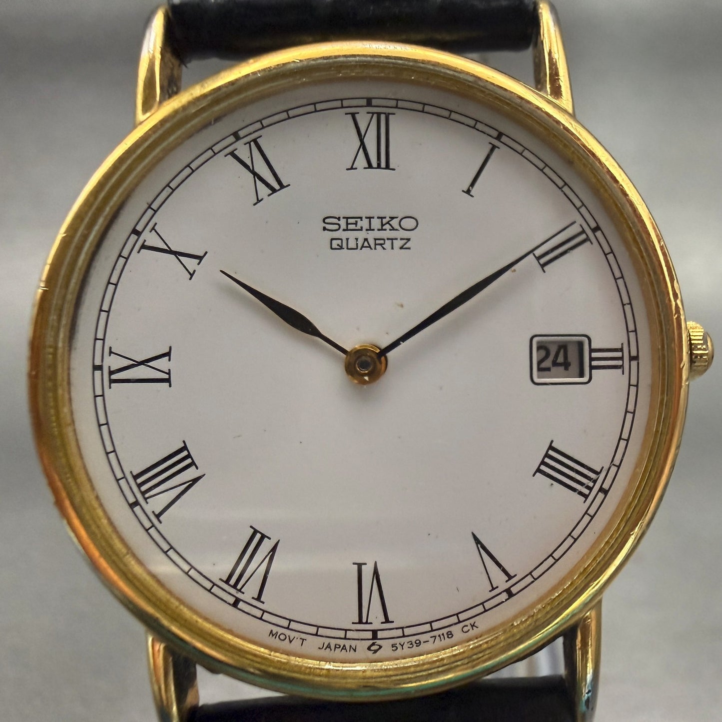 Seiko Watch Men 31mm White Dial Gold Tone Date 5Y39-7010 Vintage New Battery1