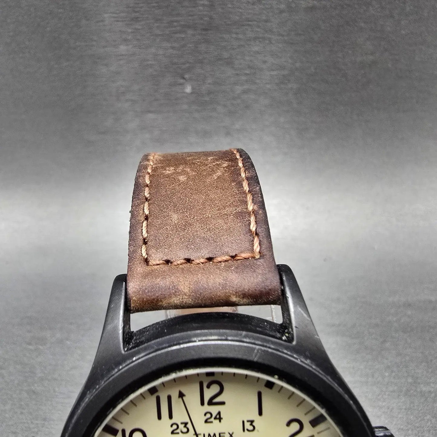 Timex Expedition Scout Watch Men 40mm Cream Dial Black Tone Date Round New Bat Q4