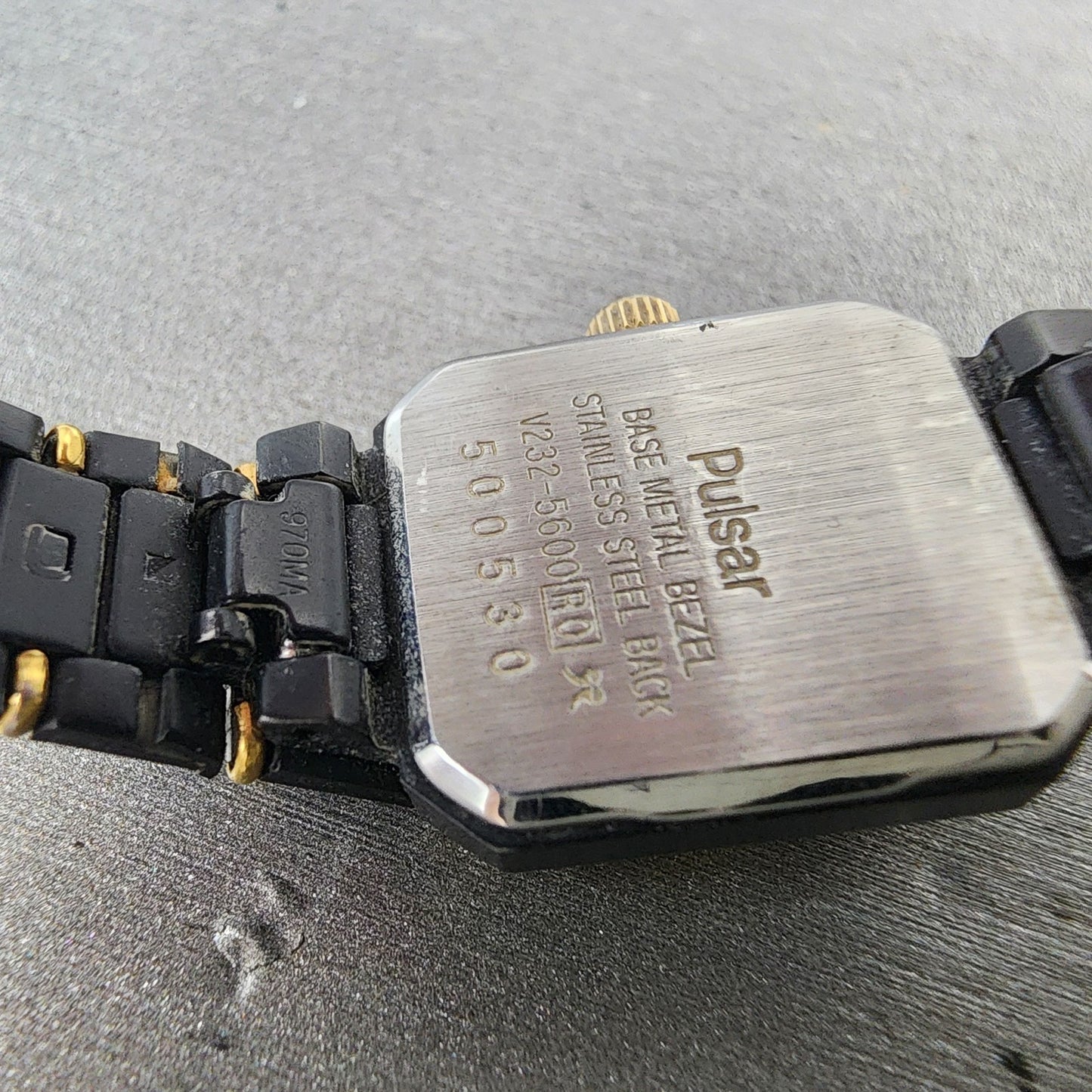 Pulsar Tank Watch Women 17mm Black Dial Black Gold Tone Rectangle New battery9