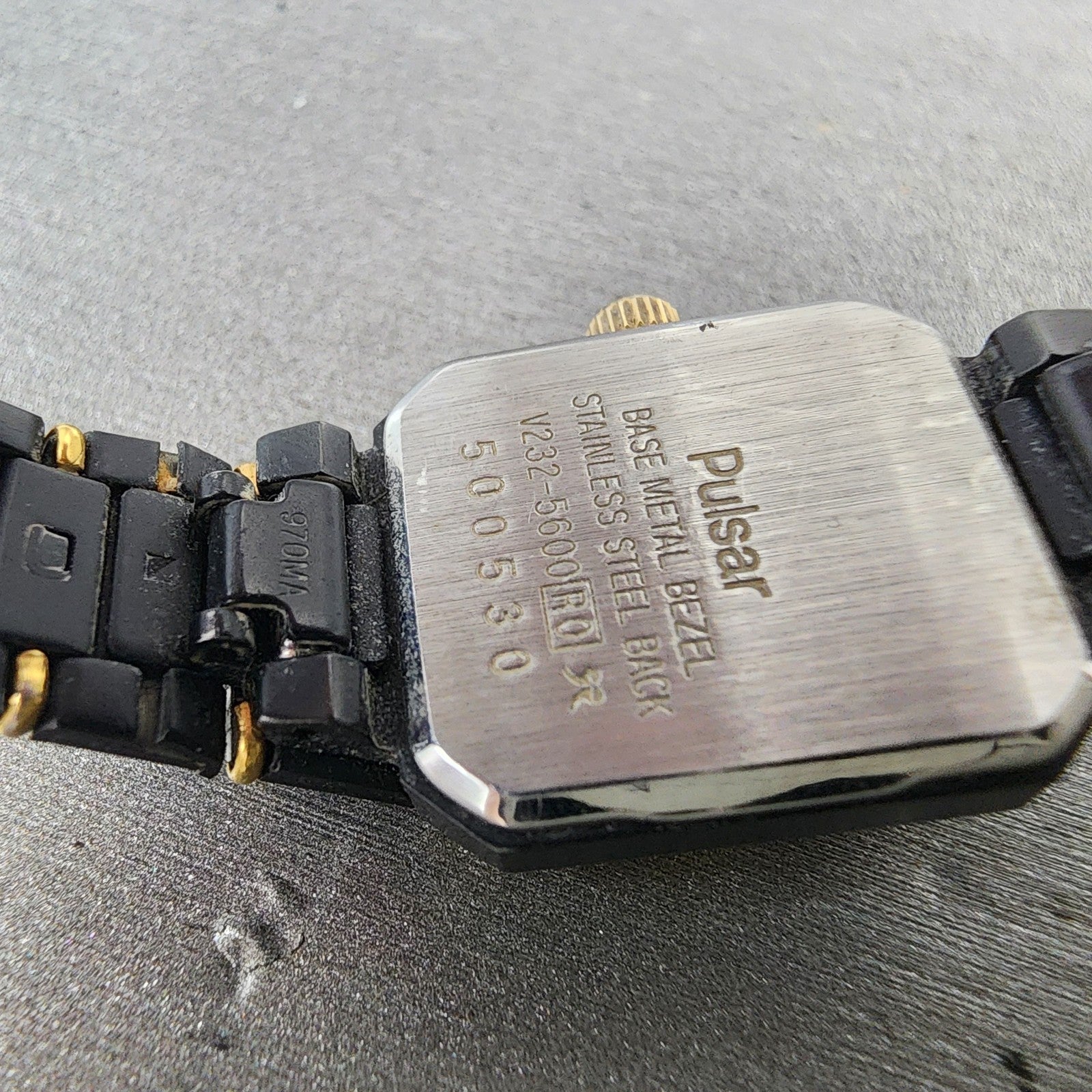 Pulsar Tank Watch Women 17mm Black Dial Black Gold Tone Rectangle New battery9