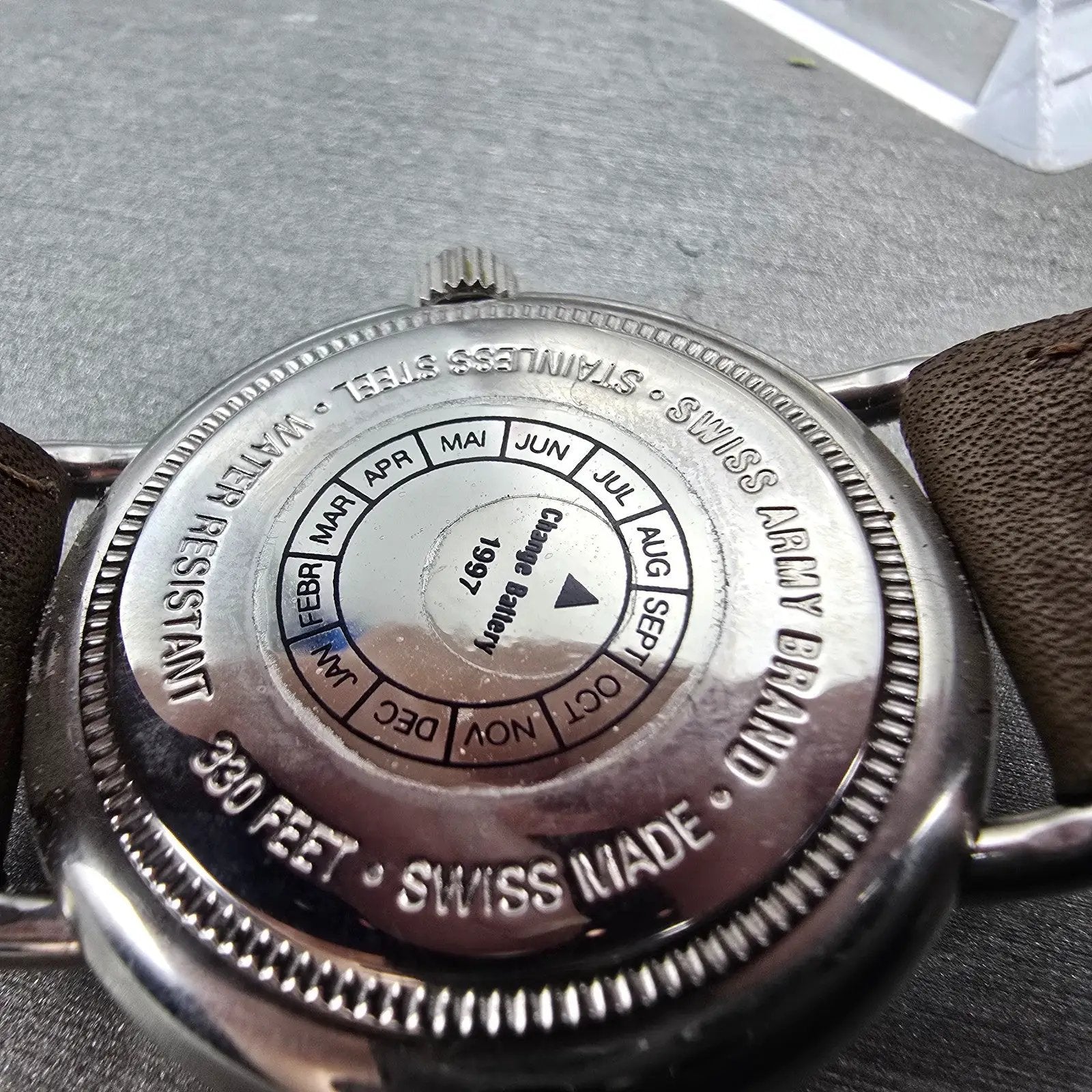 Victorinox Swiss Army Cavalry Watch Men 37mm Cream Dial Silver Tone Date PART LQ9