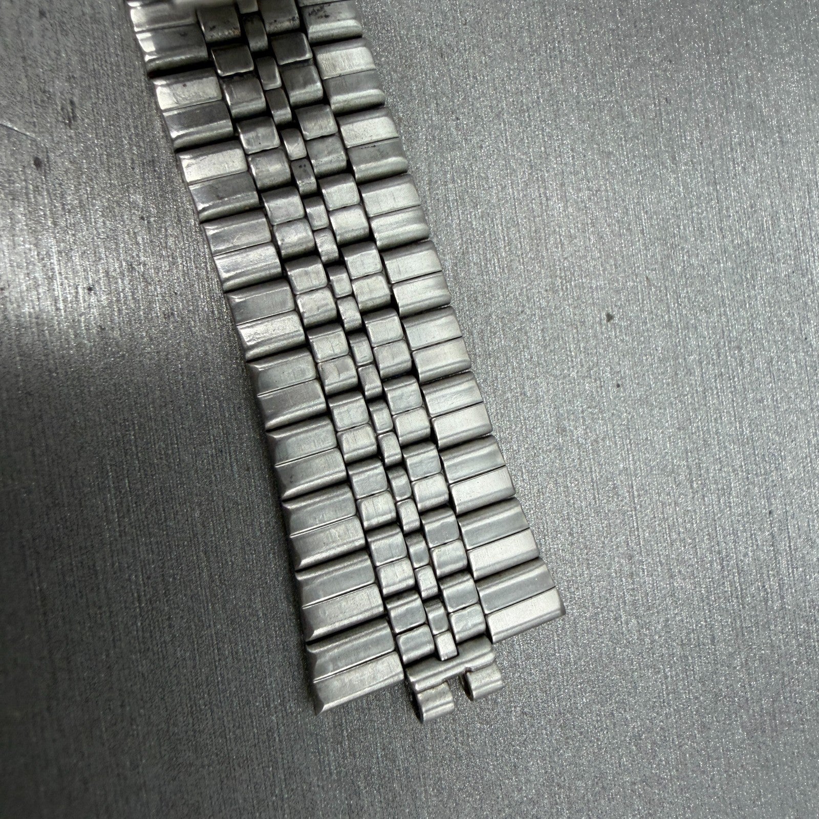 Seiko SQ Bracelet 21mm Stainless Steel Gold Tone Tri Folding Clasp Vintage Japan7