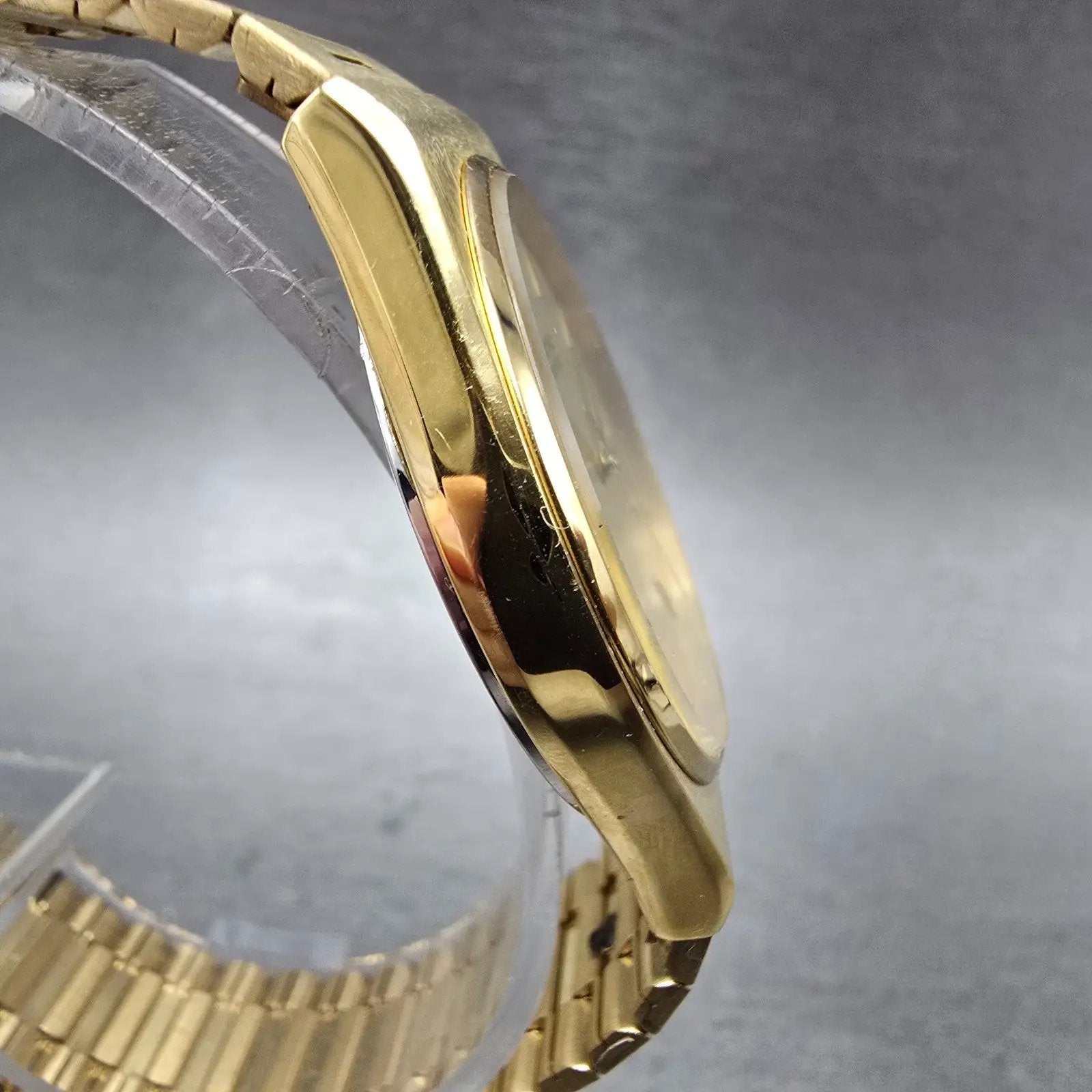 Seiko Watch Men 33mm Champagne Dial Gold Tone Daydate 5Y23-8119 New Battery VTG3