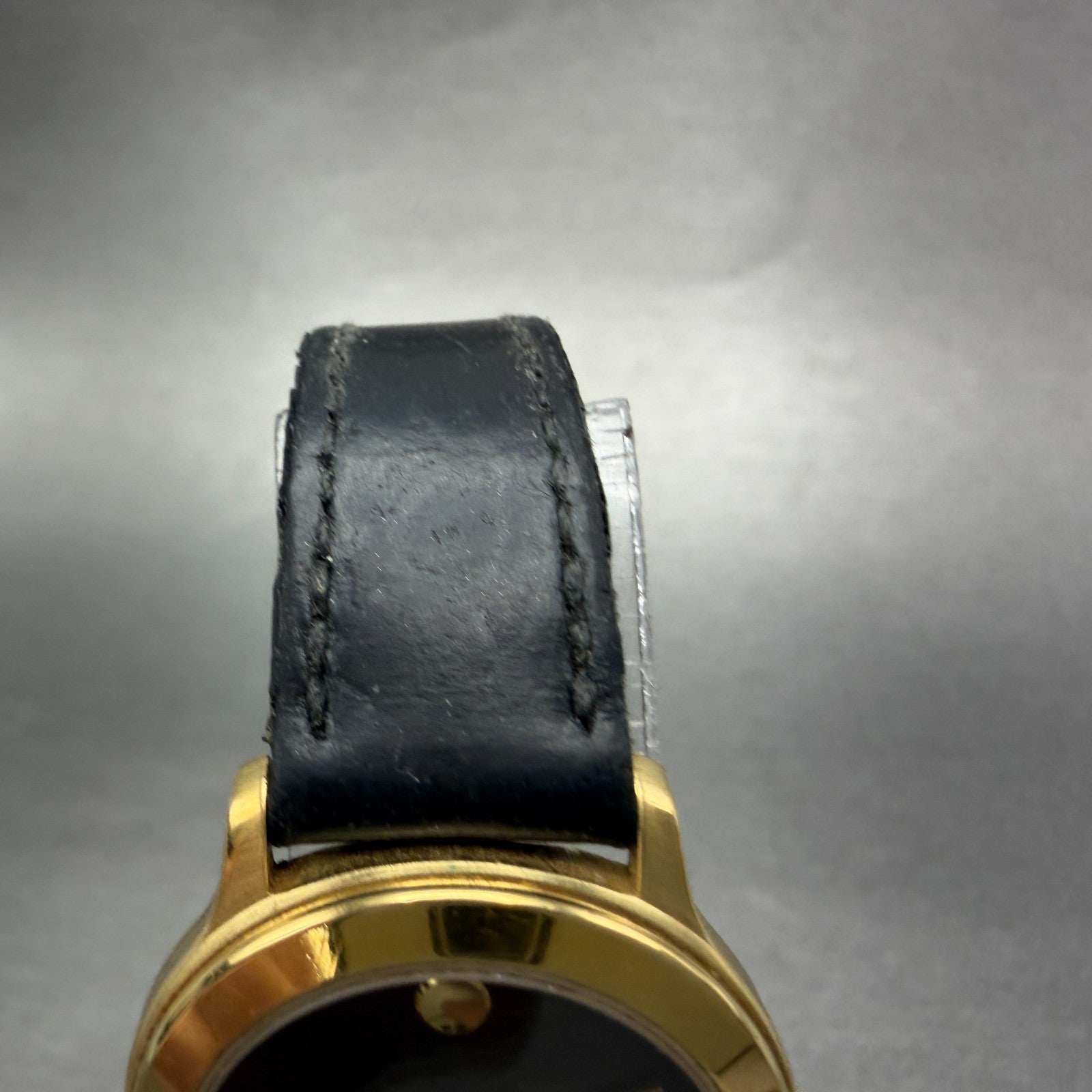 Movado Museum Watch Women 26mm Black Dial Gold Tone Round 87-E4-0814 New Battery4