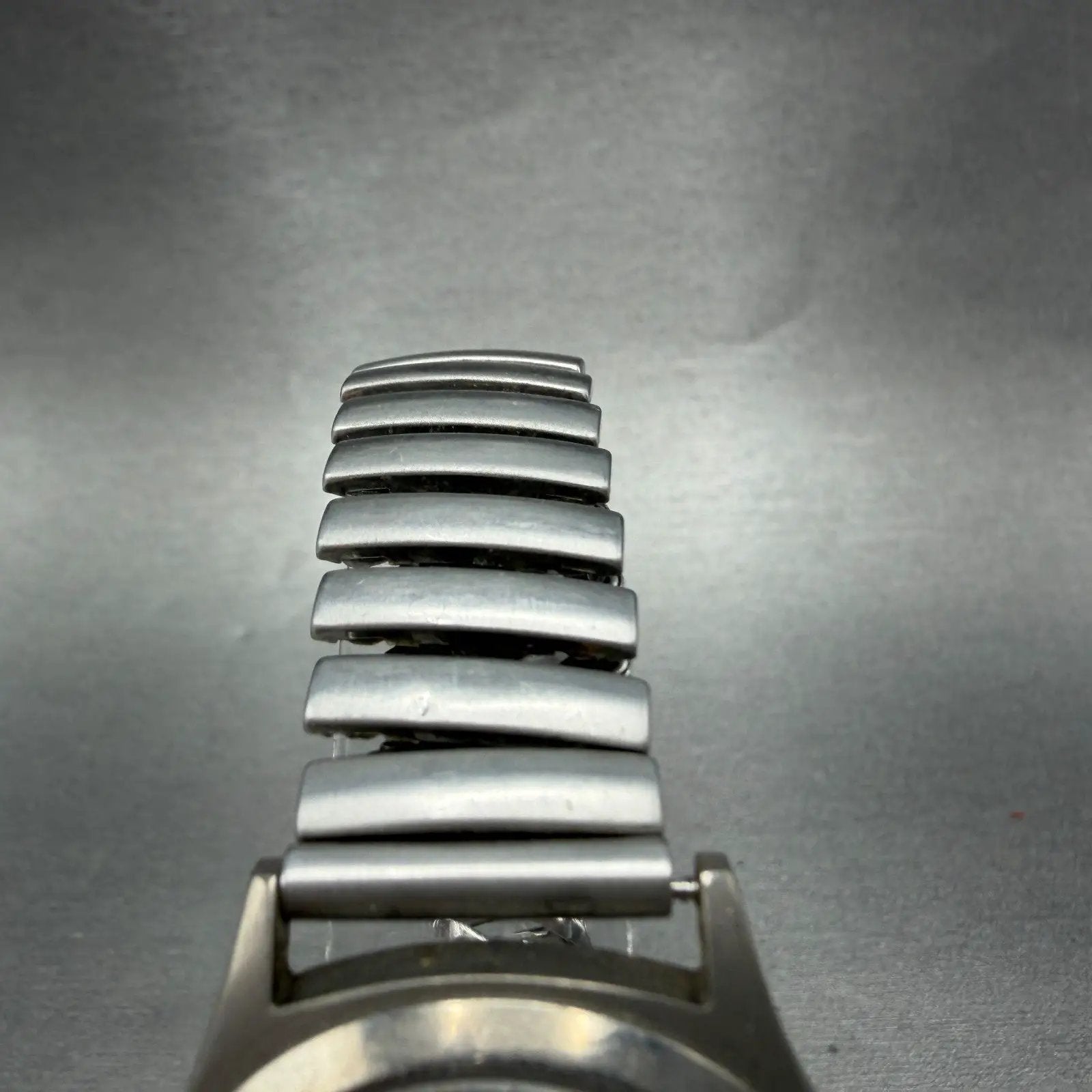48181008