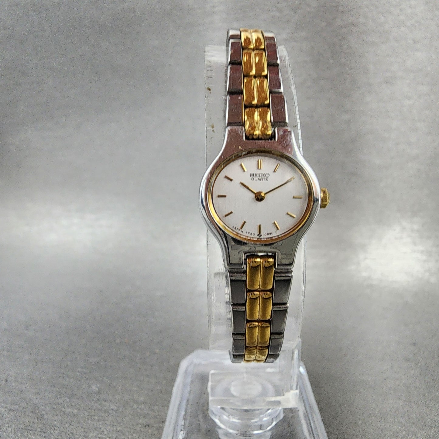 Seiko Watch Women 17mm Silver Dial Two Tone Oval 1F205B29 New Battery6
