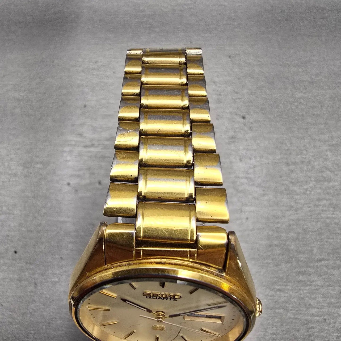 Seiko SQ Watch Men 34mm Champagne Dial Gold Tone Daydate 5H23-8A09 New Battery4