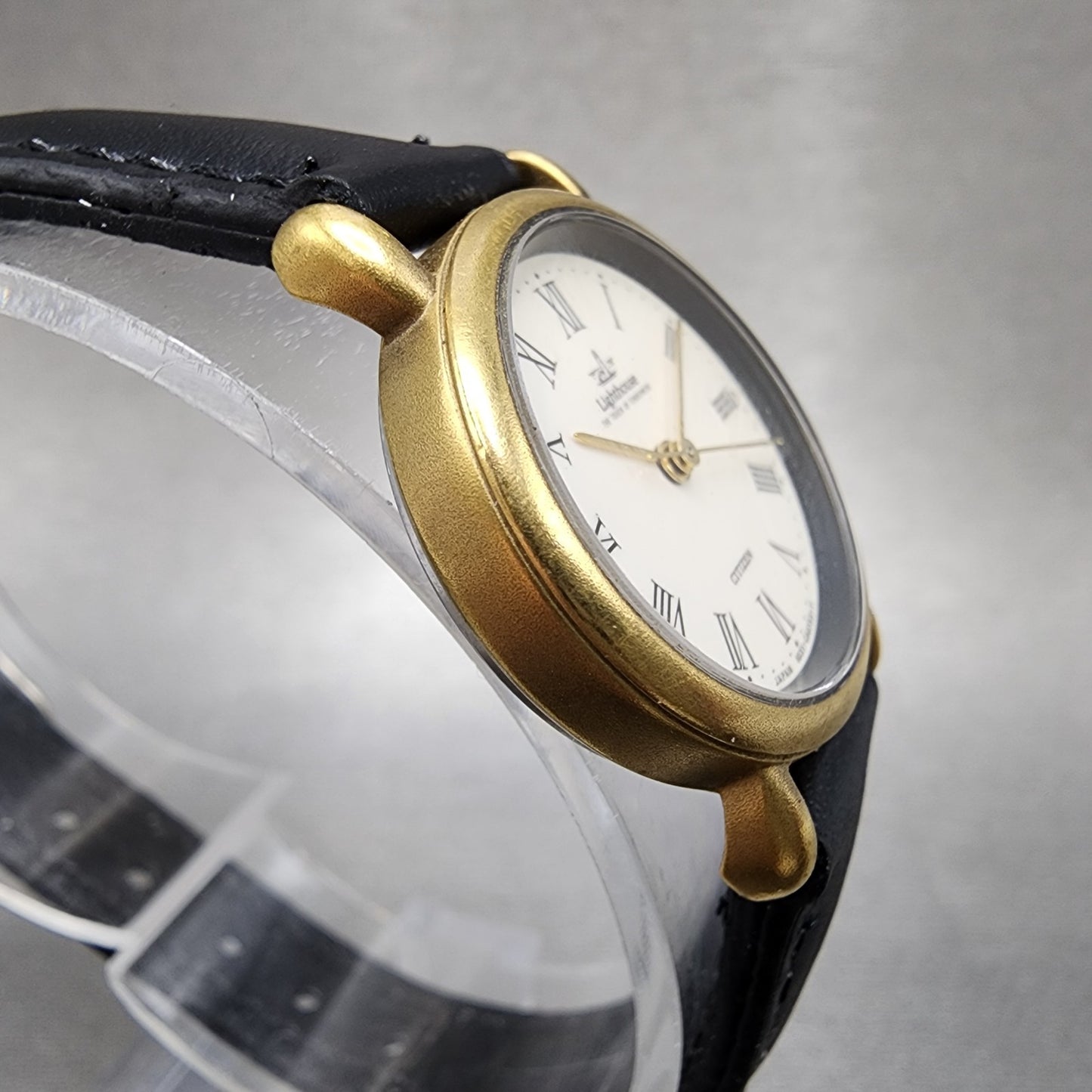 Citizen Lighthouse Watch Women 25mm Cream Dial Gold Tone Round New Battery3