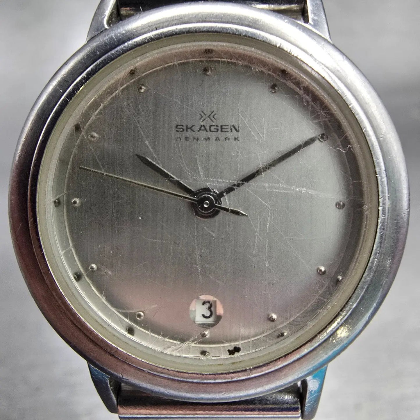 Skagen Denmark Watch Women 28mm Silver Dial Silver Tone Date 16SSS New Battery1