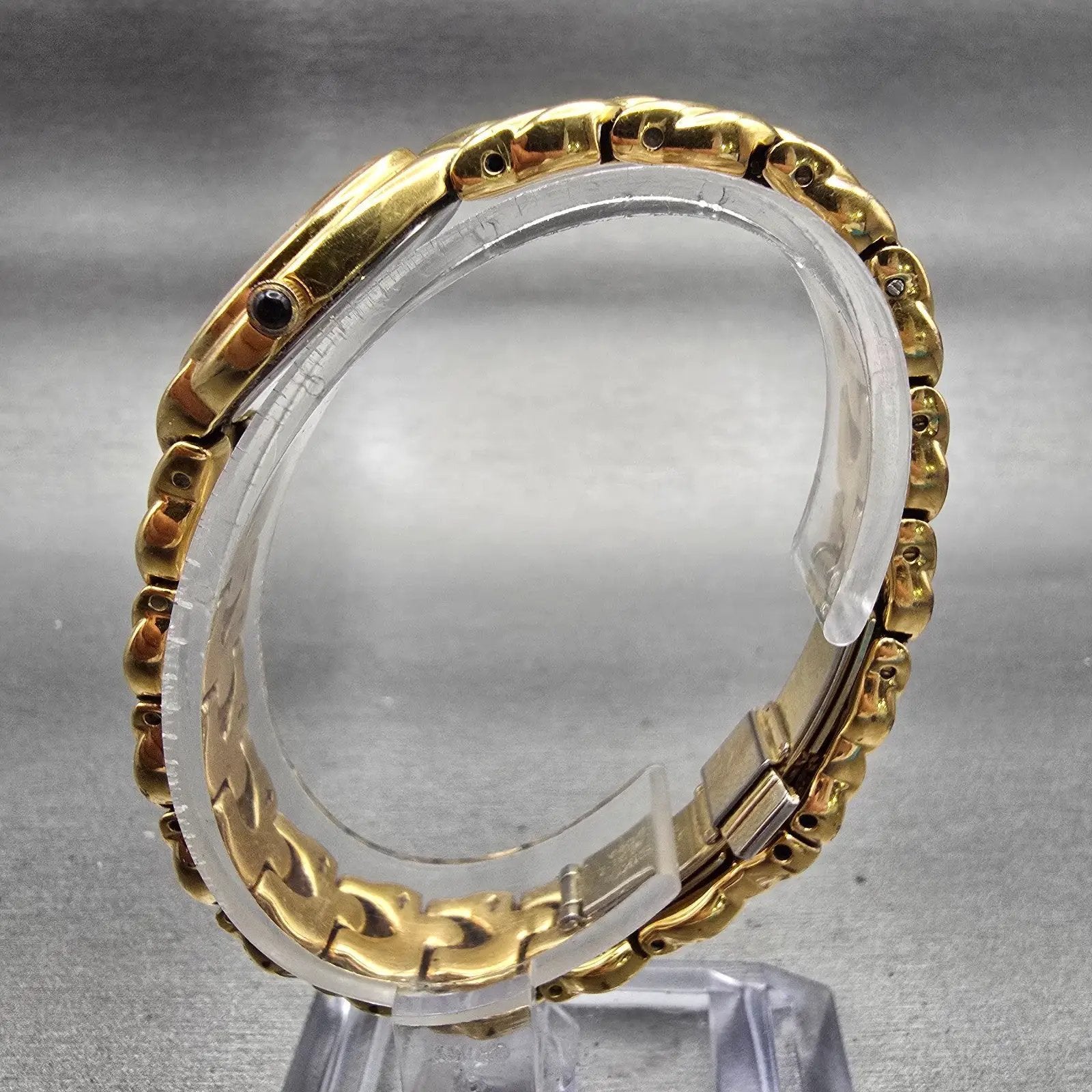 Seiko Watch Women 18mm Champagne Dial Gold Tone Oval 1N00-0BL0 New Battery VTG6