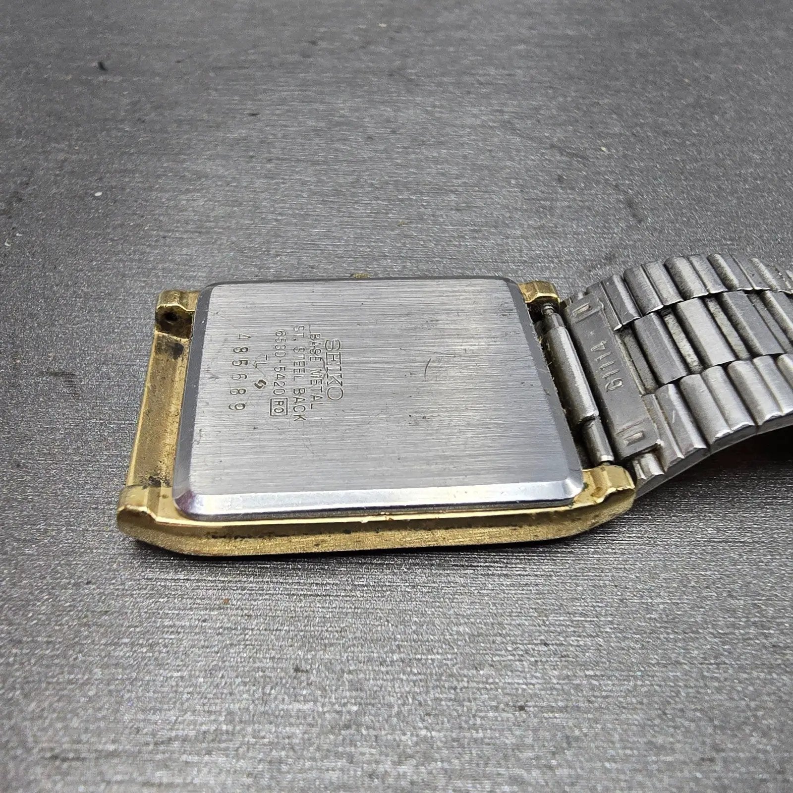 Seiko Tank Watch Men 25mm Champagne Dial Gold Tone Rectangle 6530-5420 PARTS VTG11