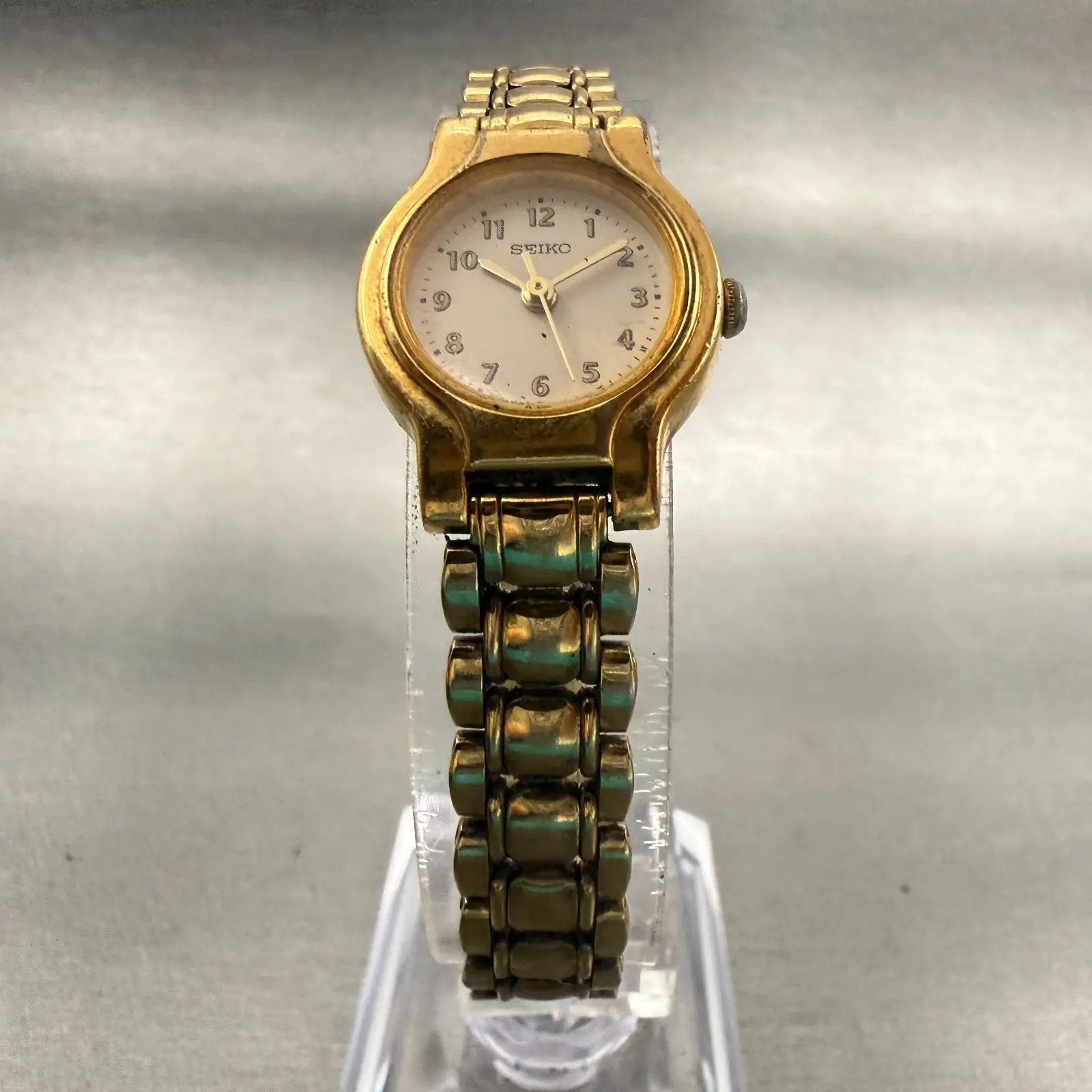 Seiko Watch Women 19mm White Dial Gold Tone Round V401-0289 New Battery Vintage5