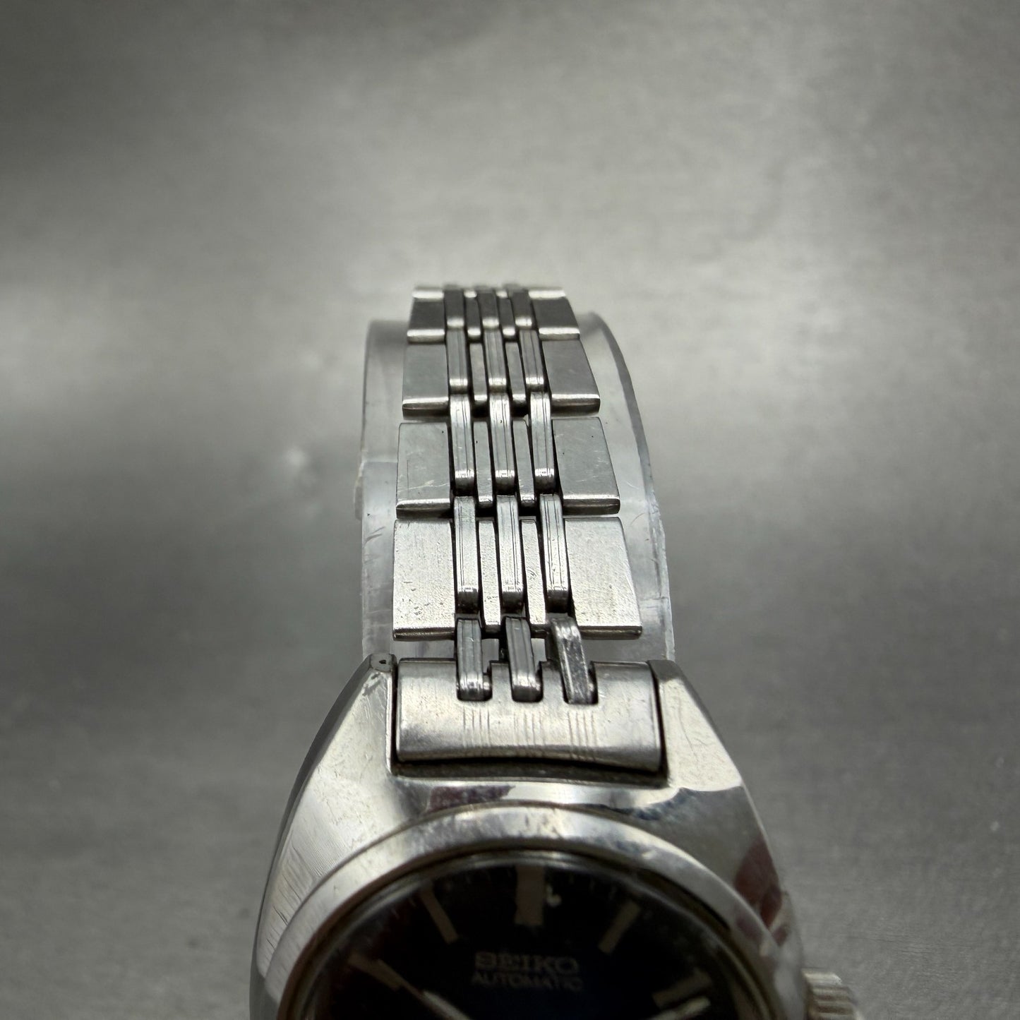 Seiko Automatic Watch Women 24mm Blue Dial Silver Tone Date 2205-0050 Runs VTG4