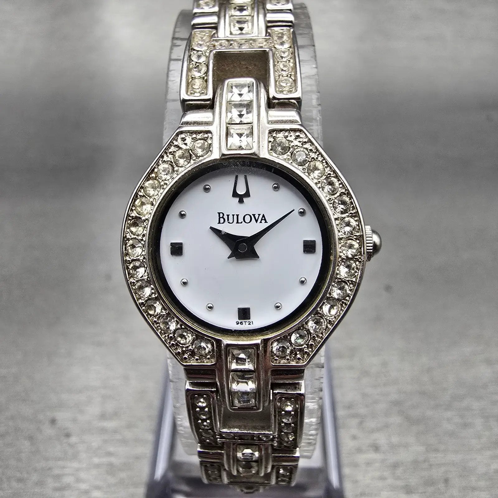 Bulova Watch Women 19mm White Dial Silver Tone Gemmed Round 96T21 New Battery0