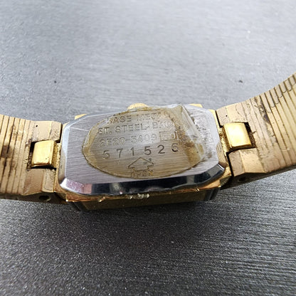 Seiko Tank Watch Women 12mm Champagne Dial Gold Tone 2e205409 New Battery9