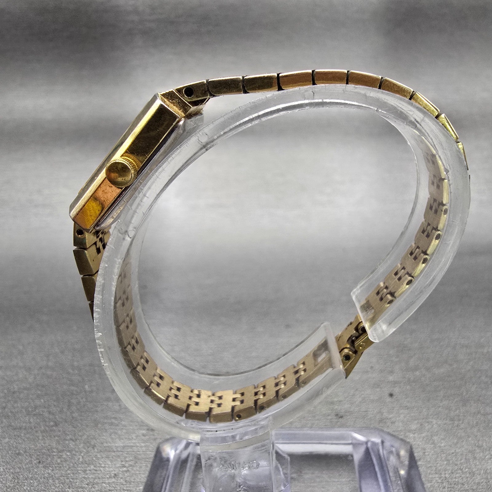 Citizen CQ Watch Women 17mm Black Dial Gold Tone Rectangle 3220-S18911 New Batt6