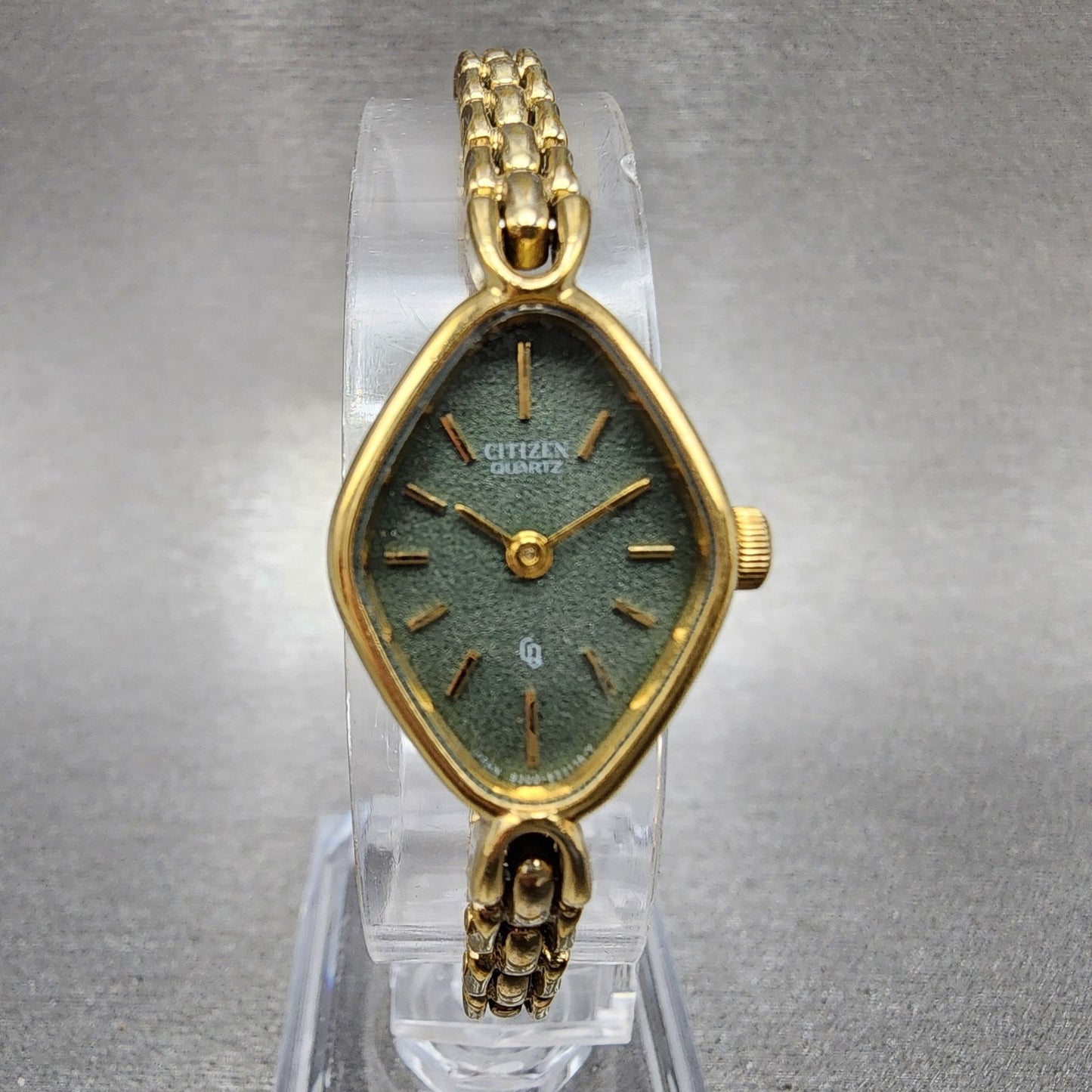 Citizen CQ Watch Women 17mm Green Dial Gold Tone Oval 4832230 New Battery0