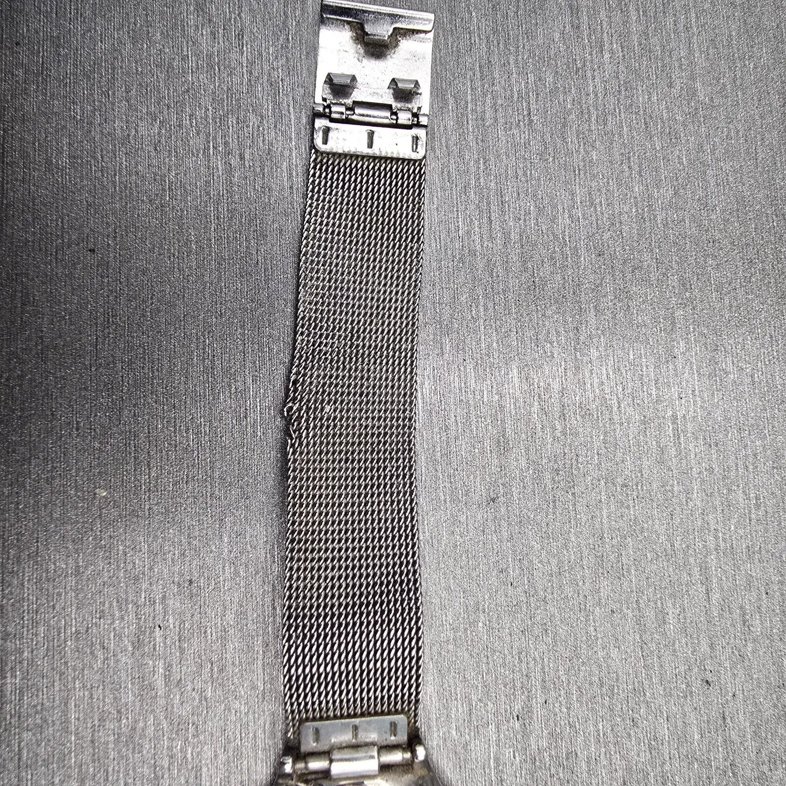Skagen Denmark Watch Women 24mm MOP Dial Silver Tone Round 233XSSS New Battery11