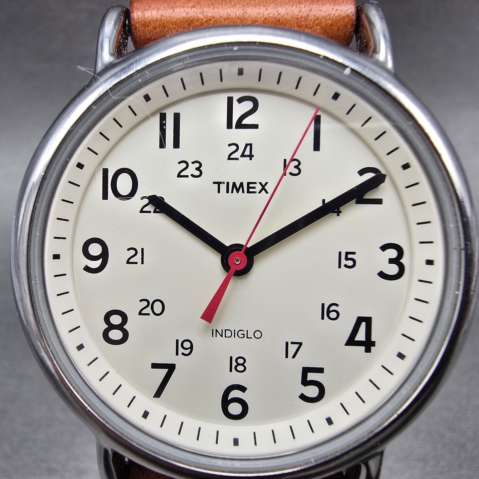 Timex Weekender Watch Men 40mm White Dial Silver Tone Round New Battery VYHJ1