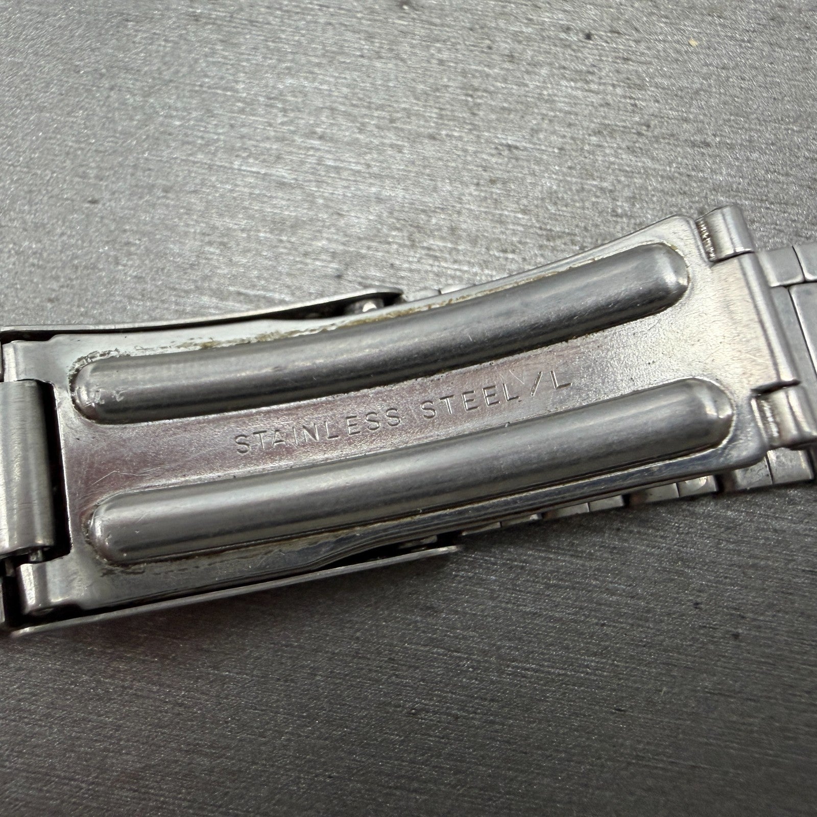 Seiko Bracelet 20mm Stainless Steel Silver Tone Tri Folding Clasp VTG Japan READ6