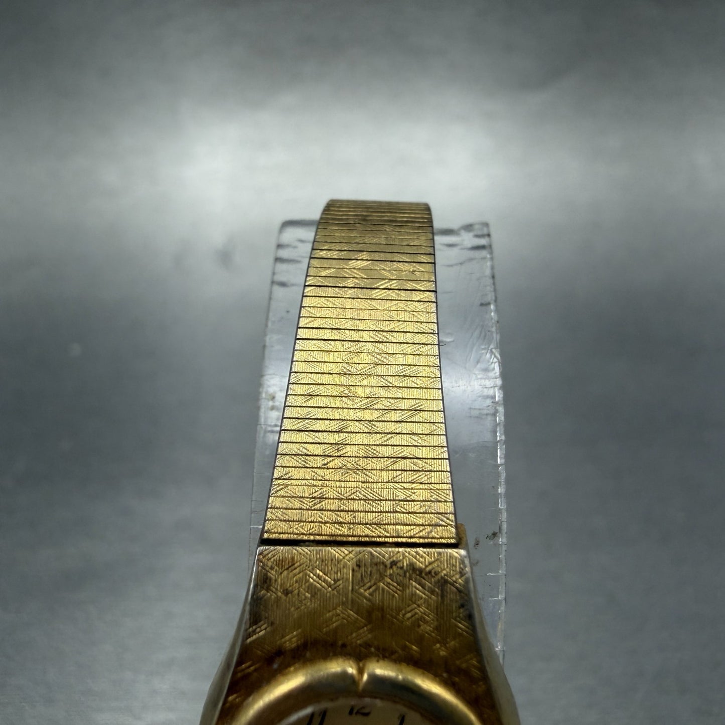 Citizen CQ Watch Women 17mm Champagne Dial Gold Tone Oval 2951-293886 New batt4