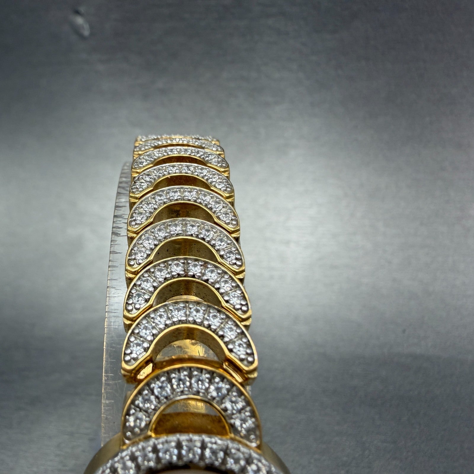 Wittnauer Watch Women 22mm MOP Dial Gold Tone Round Crystal Accents New Battery4