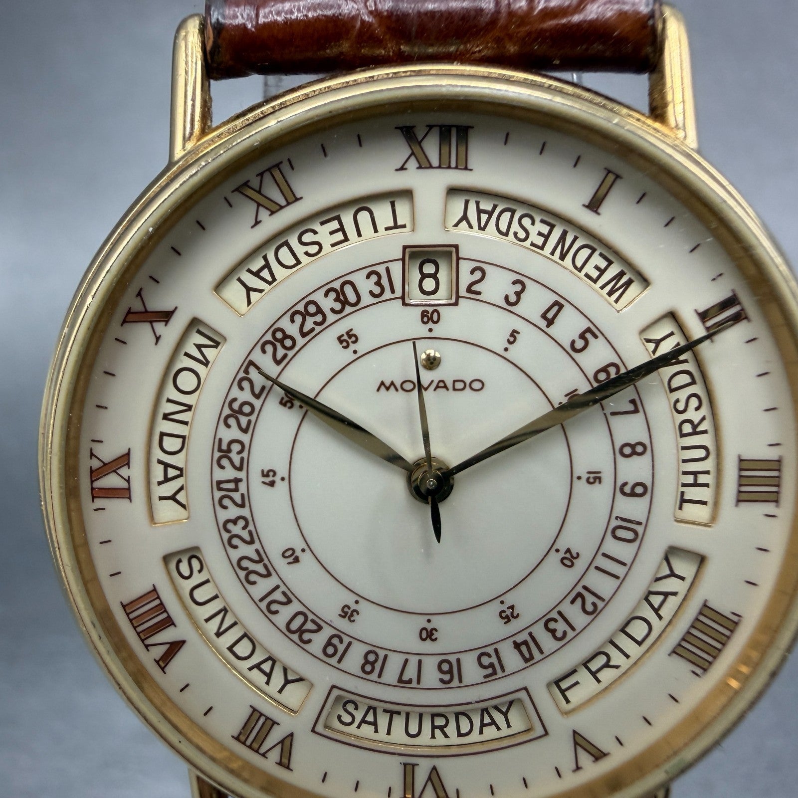 Movado Watch Men 33mm Cream Dial Gold Tone Daydate Round 87-56-885 New Battery1