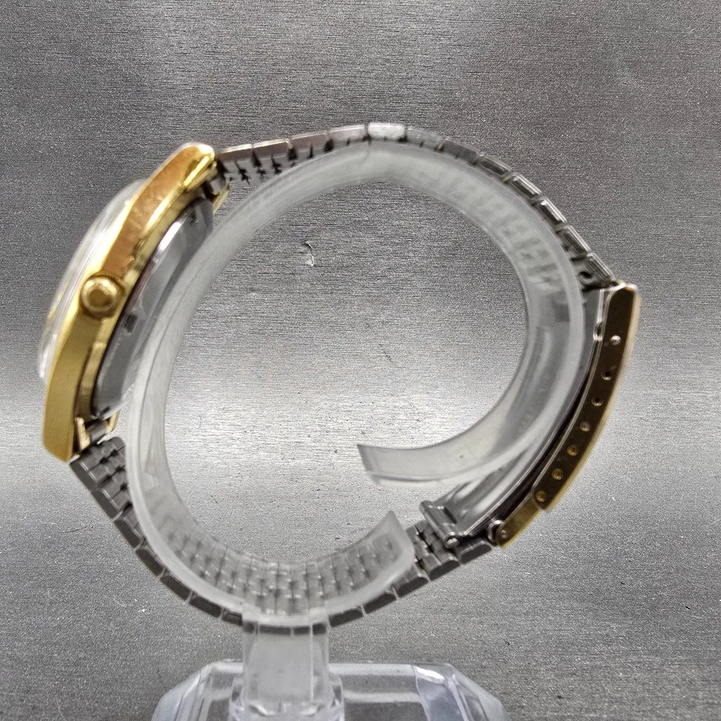 Citizen Seven Watch Men 35mm Silver Dial Gold Tone Date Round 4-068815 PARTS7