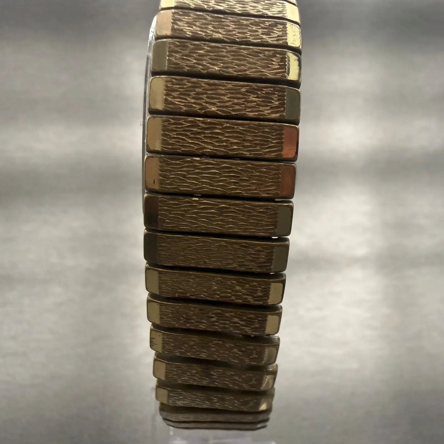 48013031