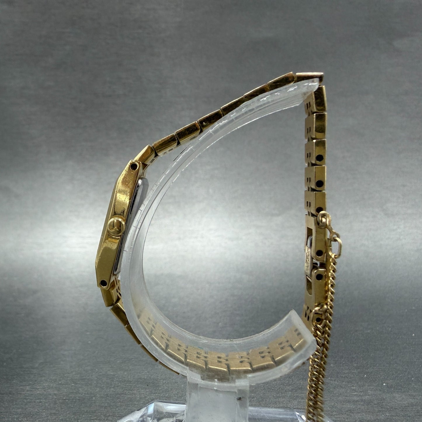 Seiko Tank Watch Women 12mm Champagne Dial Gold Tone 2E20-5559 New Battery BE46