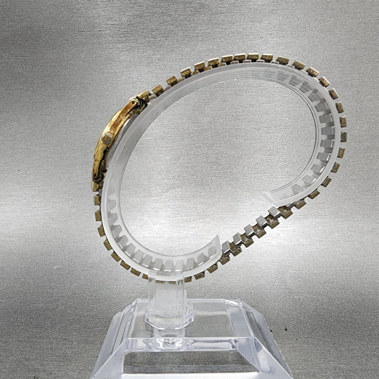 Seiko Watch Women 20mm Champagne Dial Gold Tone Round 20210029 New Battery6