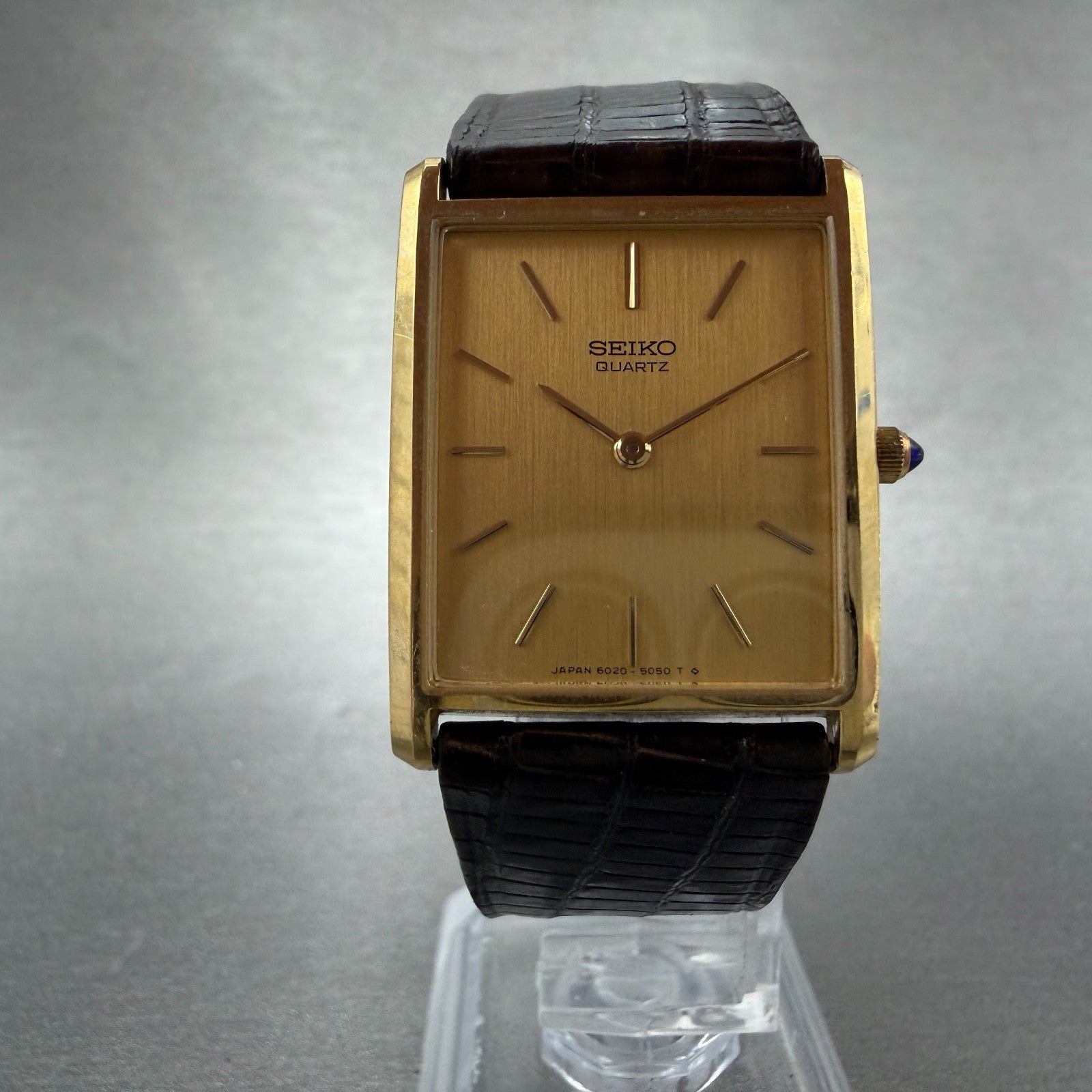 Seiko Tank Watch Men 25mm Champagne Dial Gold Tone 6020-5059 New Battery Vintage5